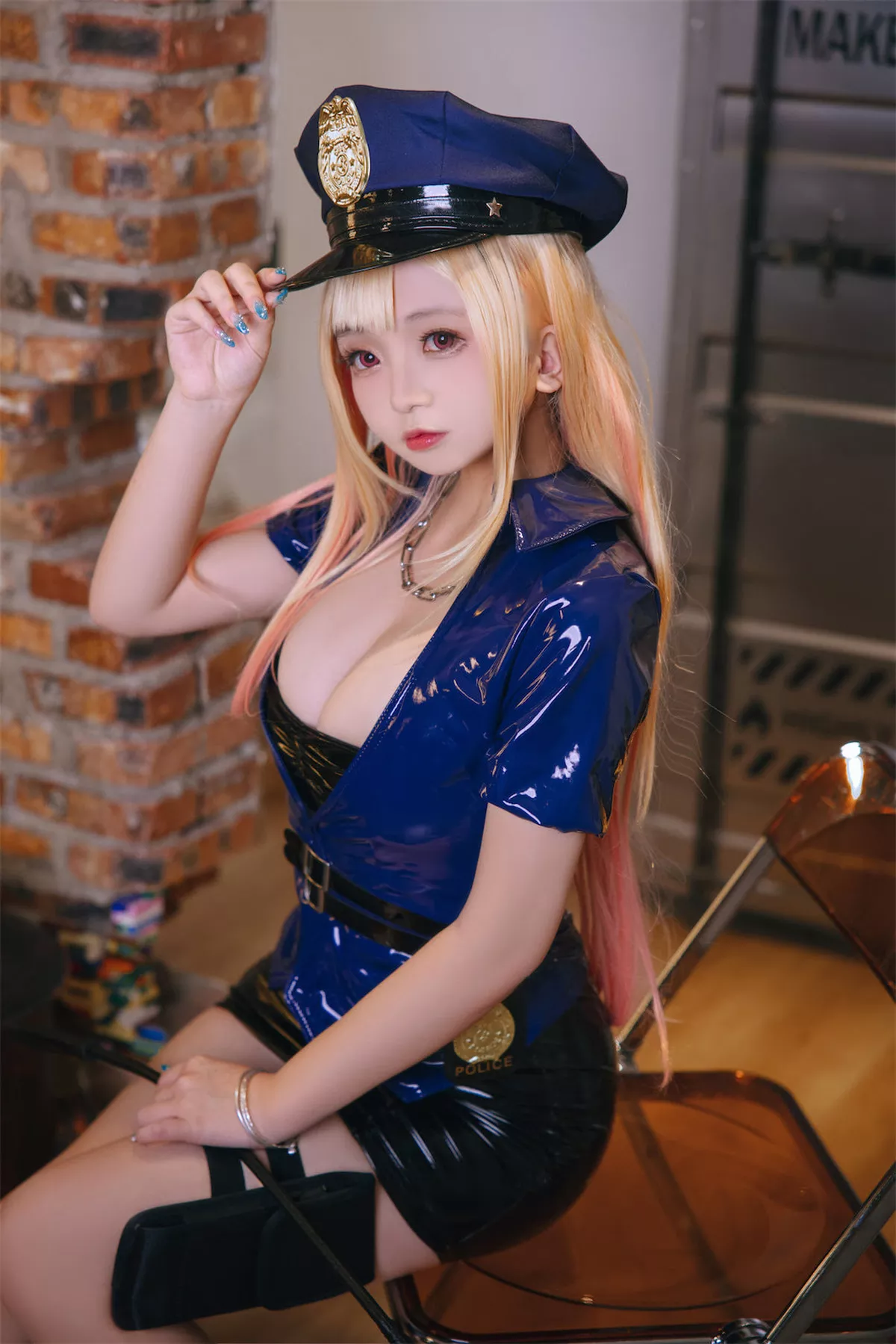 佳人Cosplay 日奈娇 喜多川海梦女警