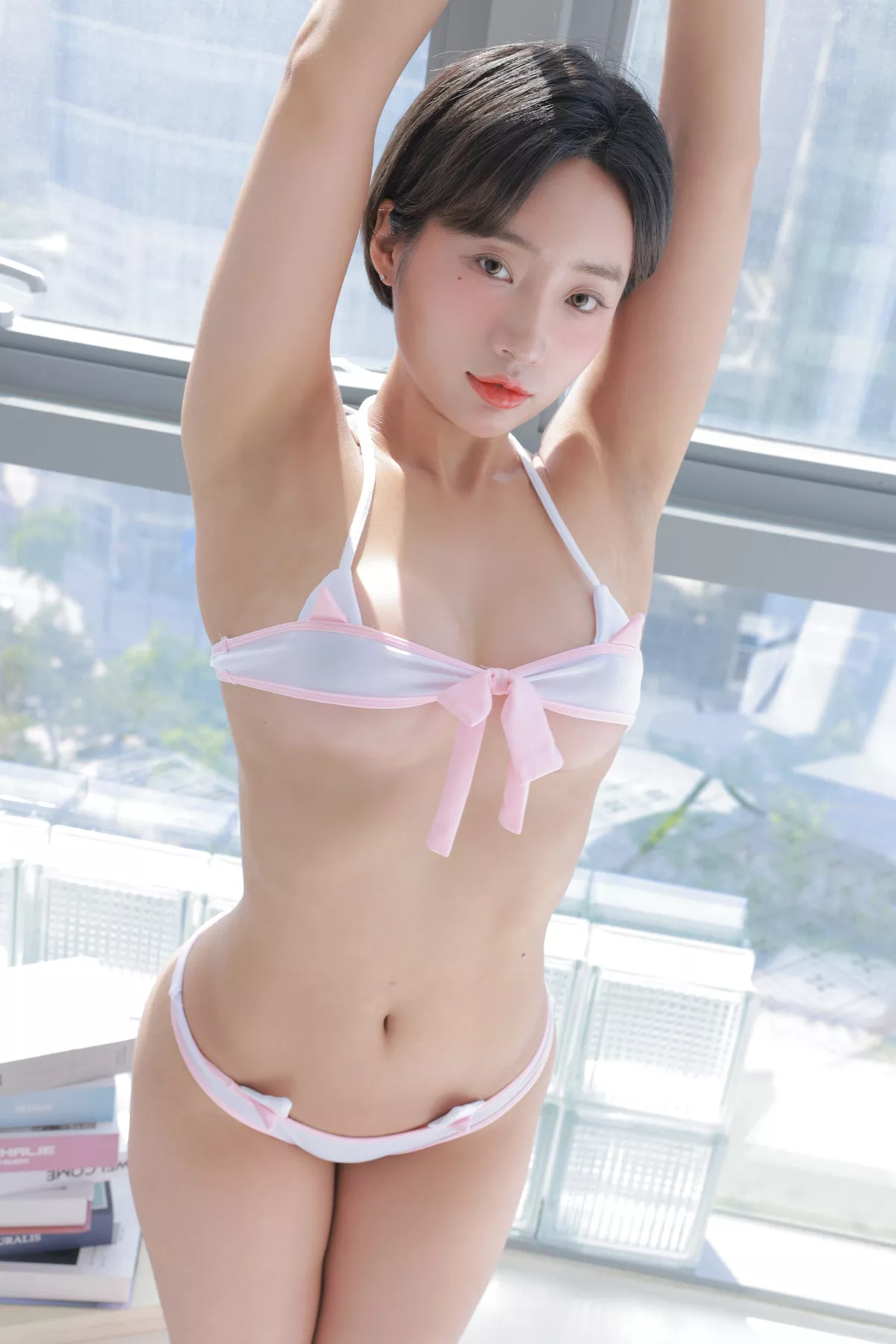 Booty Queen【SWEETBOX 甜盒 南韩高清女神套图 】 Summer Vacation in a Cool Room 全集修正