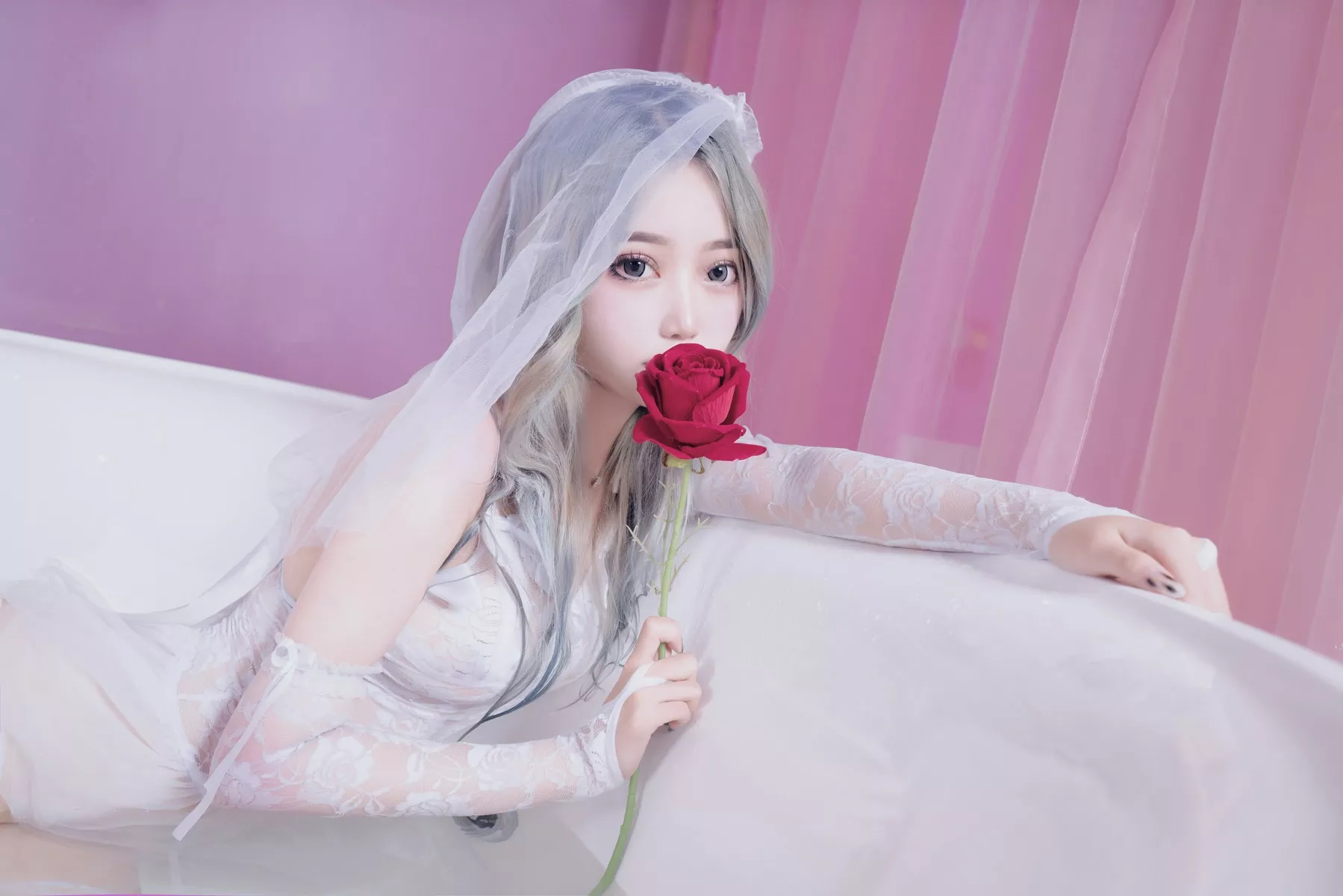 美女Cosplay 妩媚私房 eloise 软软 入水蕾边