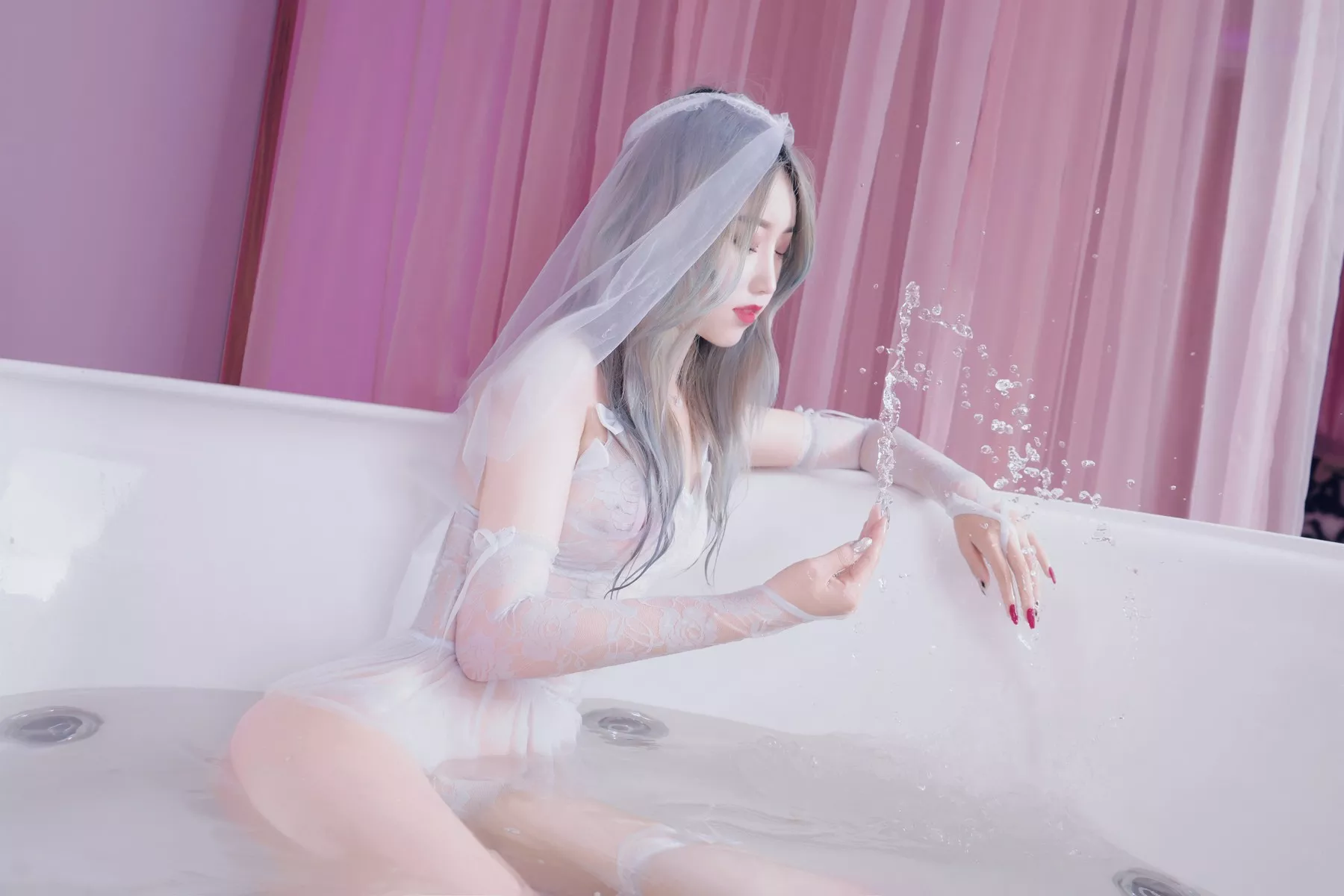 美女Cosplay 妩媚私房 eloise 软软 入水蕾边