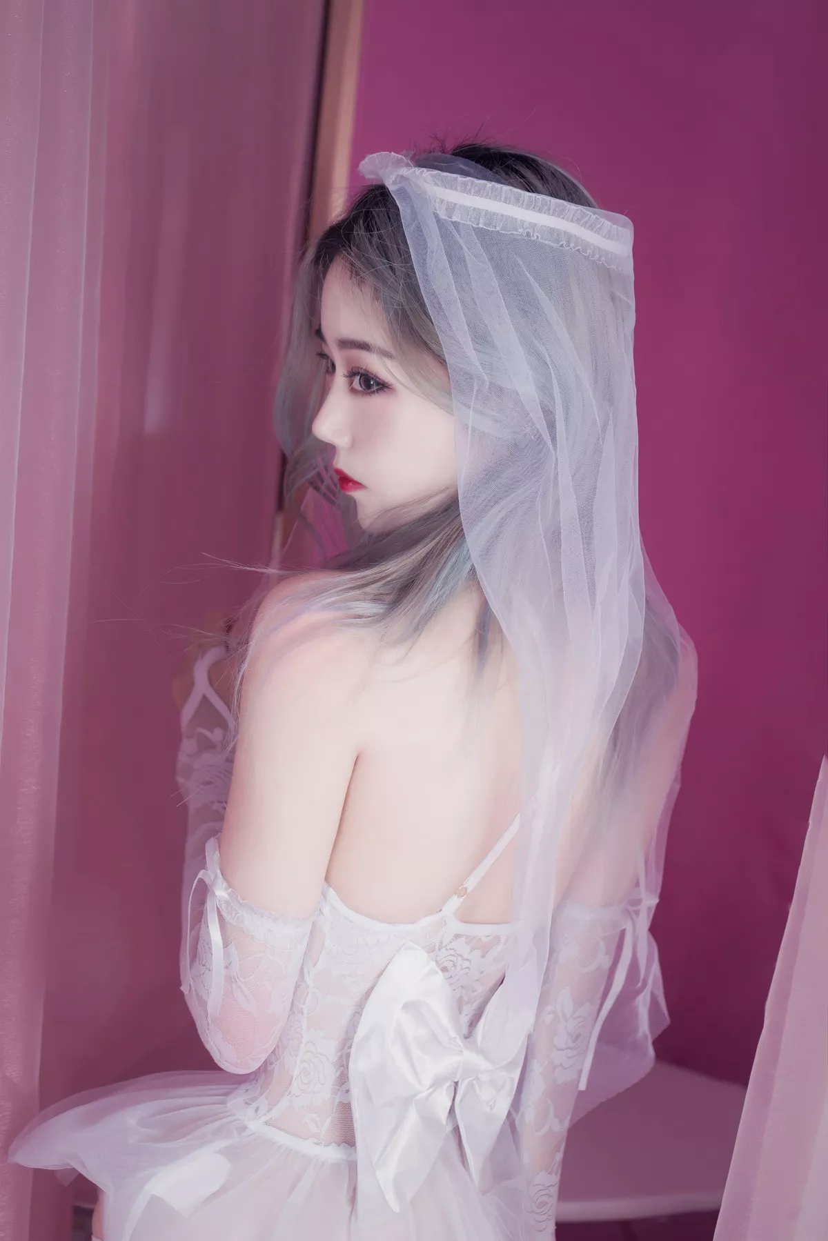 美女Cosplay 妩媚私房 eloise 软软 入水蕾边