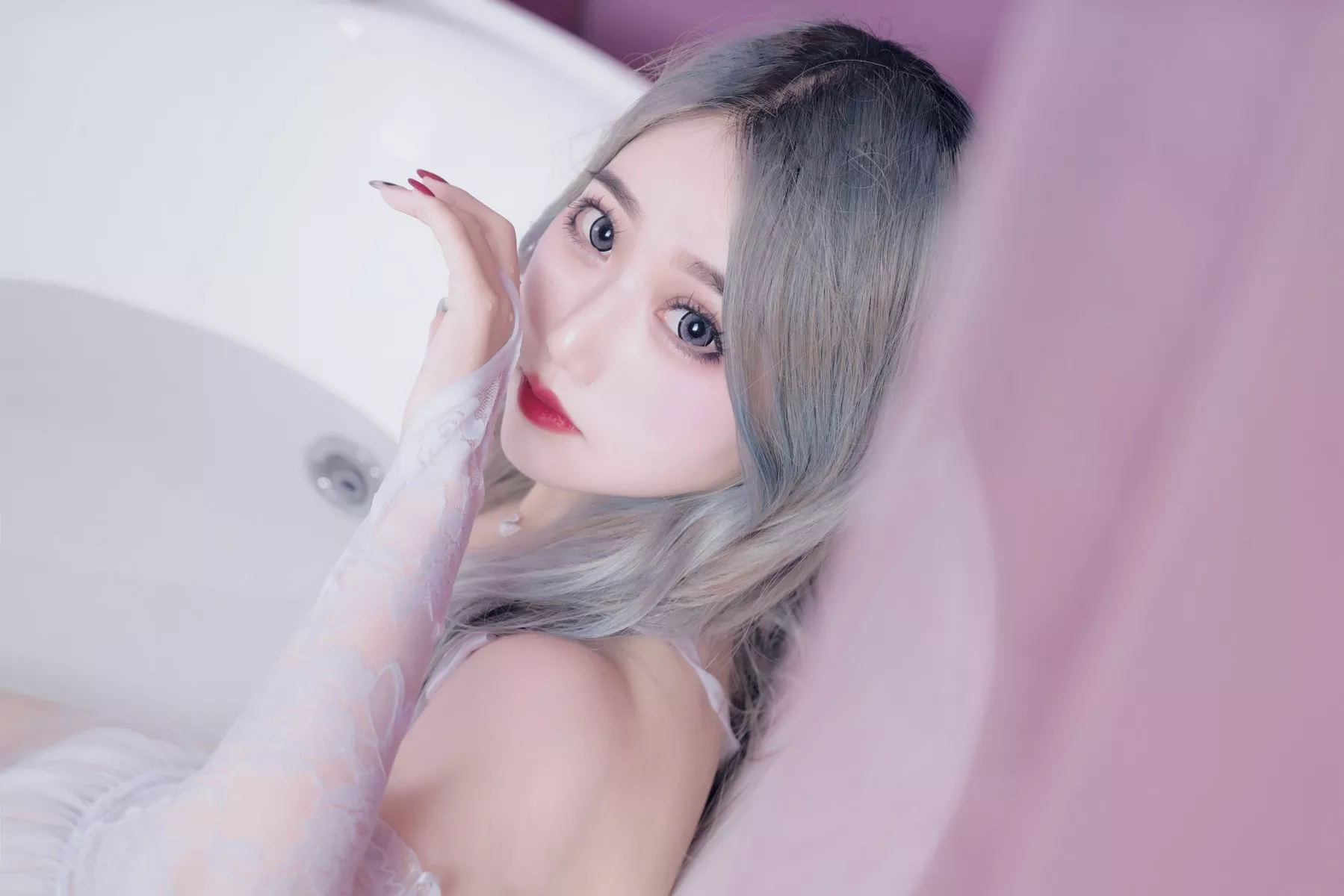 美女Cosplay 妩媚私房 eloise 软软 入水蕾边