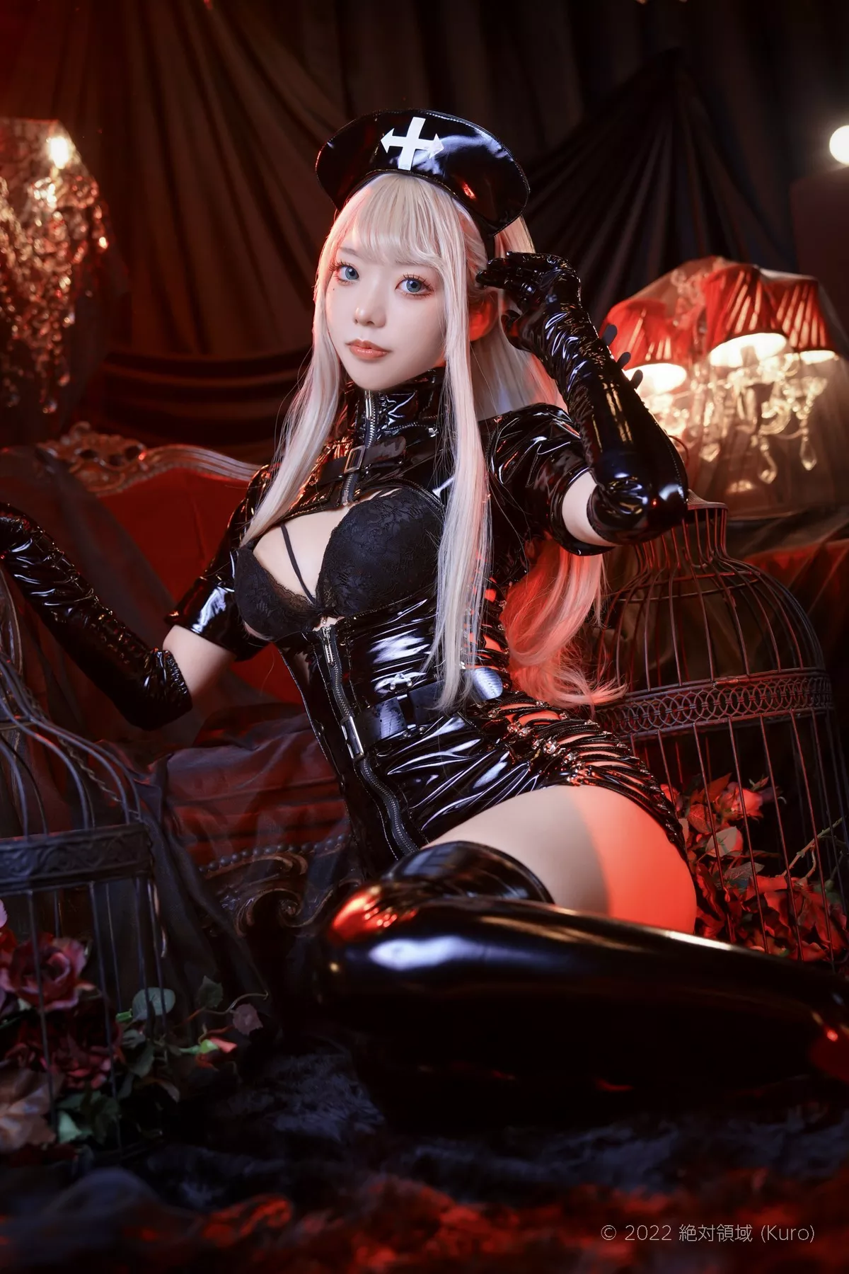尤物Cosplay 迷惑私房 ZettaiRyouiki Kuro くろ Black Enamel Nurse 全集修正