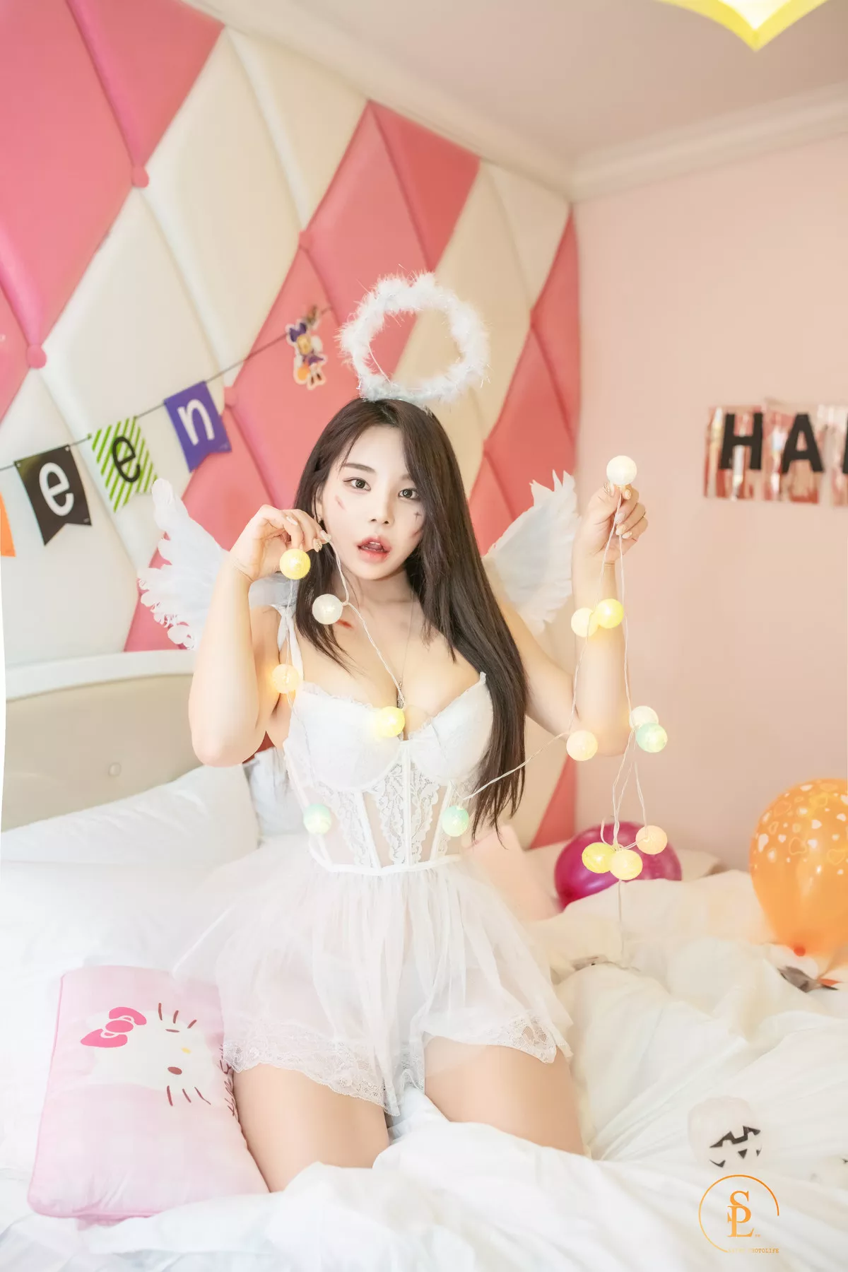 Zzyuri 【SAINT Photolife 遮挡生活】 高丽尤物艺术图 Pink Halloween(58P)