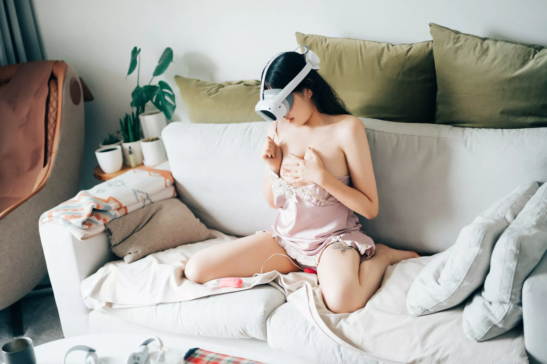 Sonson 【Loozy 淫惰正妹 高丽美人影像 】 高丽美人影像 VR Fxxx 全集修正
