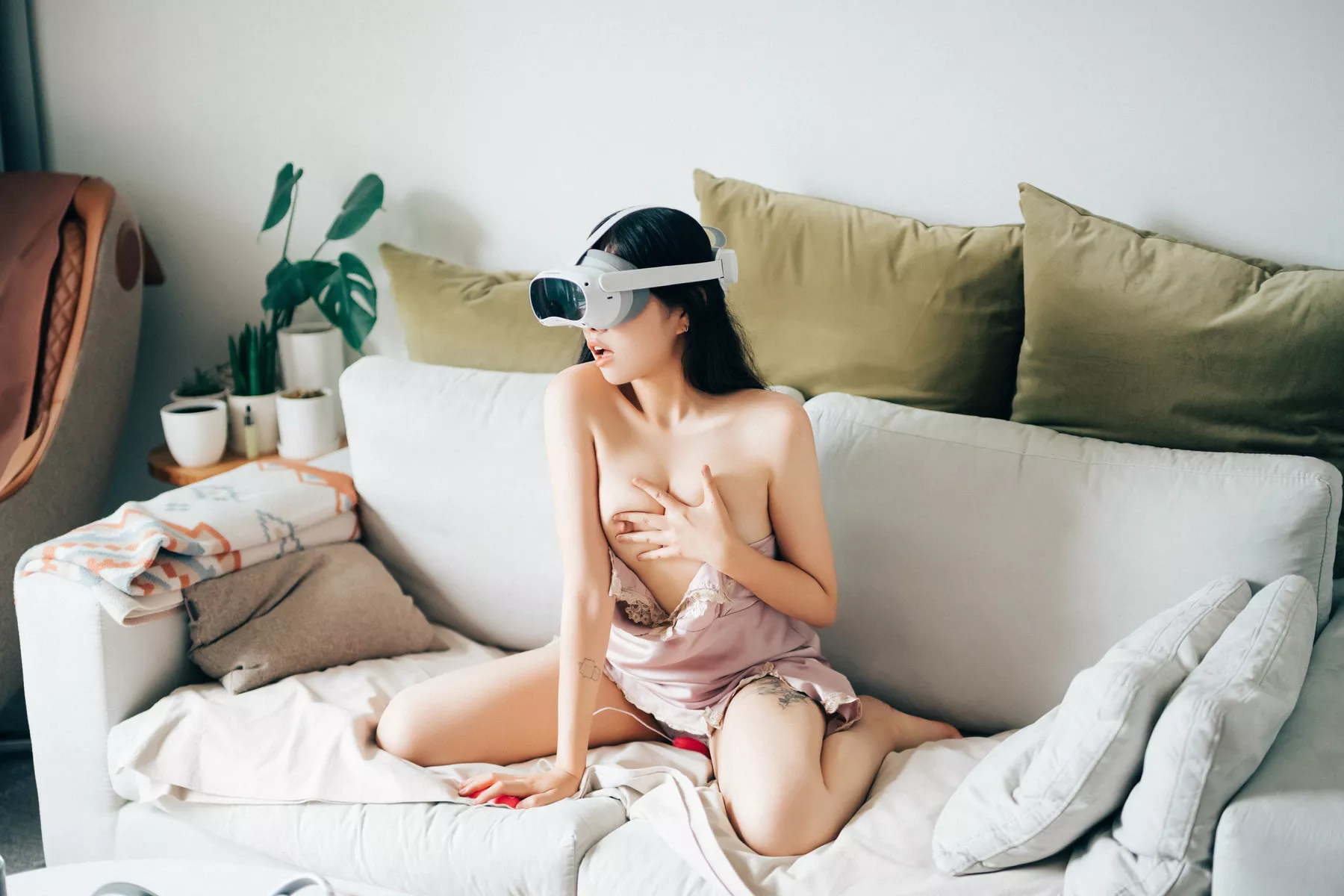 Sonson 【Loozy 淫惰正妹 高丽美人影像 】 高丽美人影像 VR Fxxx 全集修正