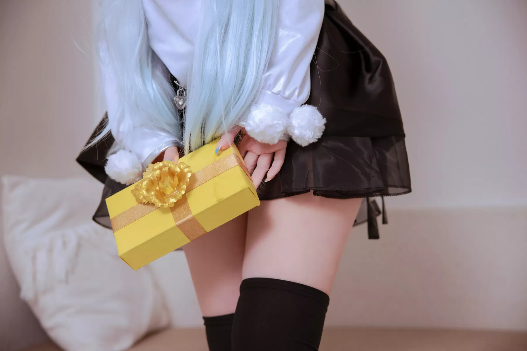 女神Cosplay 迷人私摄 G44不会受伤 芙洛伦白情