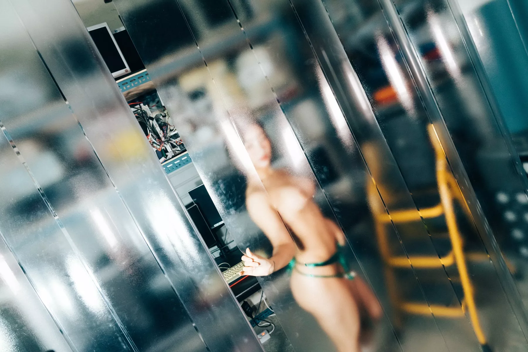 Booty Queen【Loozy 淫惰女孩 高丽美女艺术图 】 高丽美女艺术图 Naked Worker 全集修正