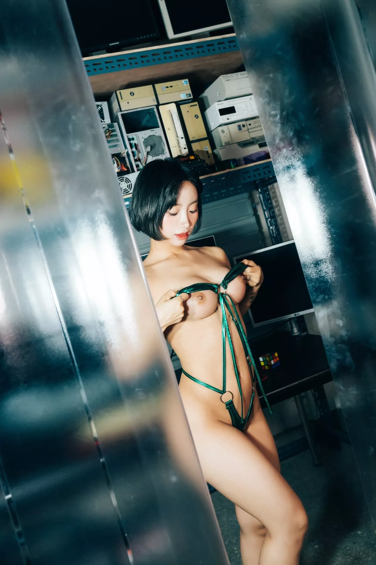 Booty Queen【Loozy 淫惰女孩 高丽美女艺术图 】 高丽美女艺术图 Naked Worker 全集修正