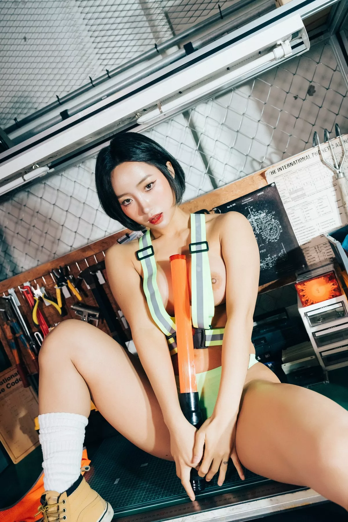 Booty Queen【Loozy 淫惰女孩 高丽美女艺术图 】 高丽美女艺术图 Naked Worker 全集修正