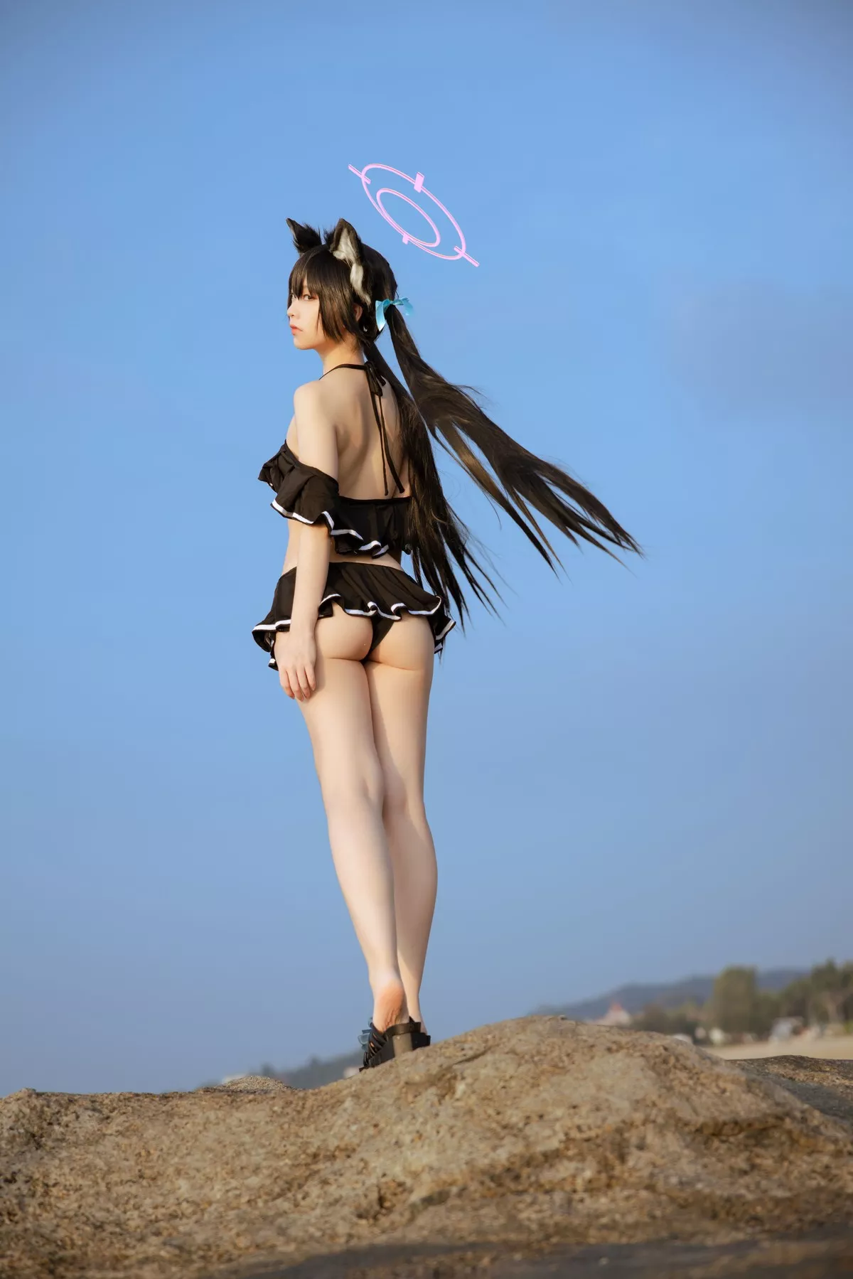 佳人Cosplay G44不会受伤 碧蓝档案 黑见芹香 海边泳衣