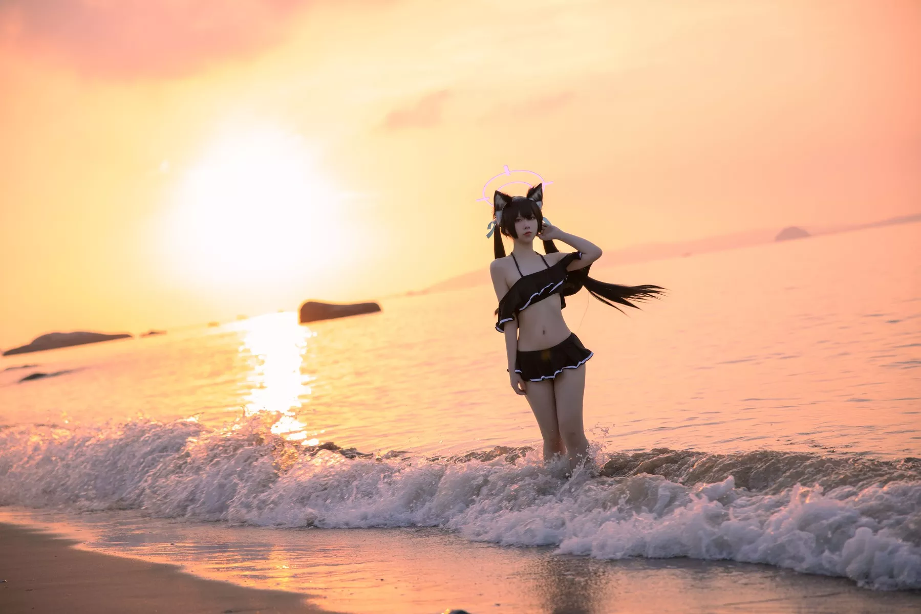 佳人Cosplay G44不会受伤 碧蓝档案 黑见芹香 海边泳衣