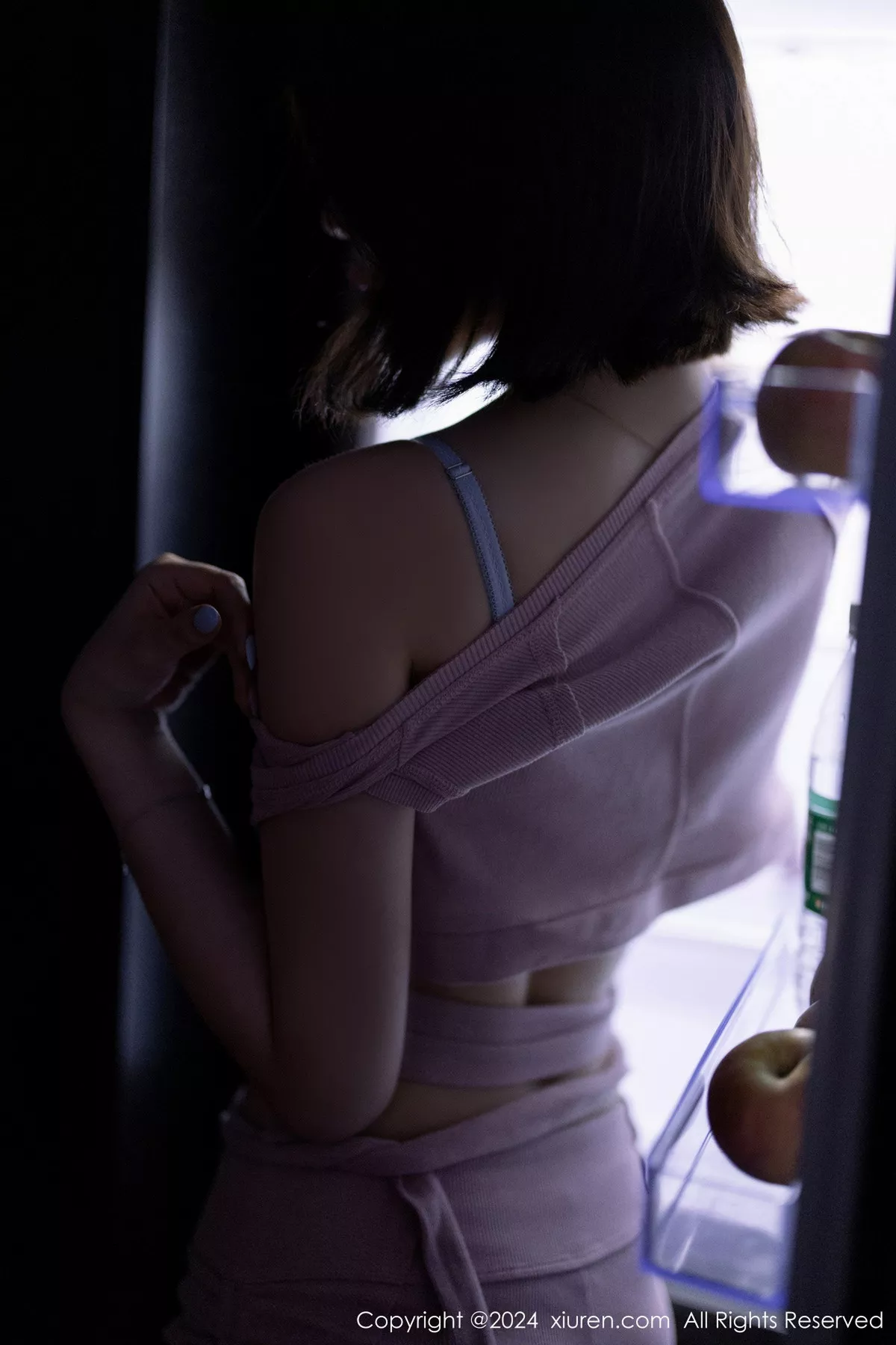 【秀人网XiuRen】 Vol.8836 嫩模徐莉芝Booty 风范 粉色服饰 白色蕾纹内衣 秀娇柔身姿 着迷情趣重购