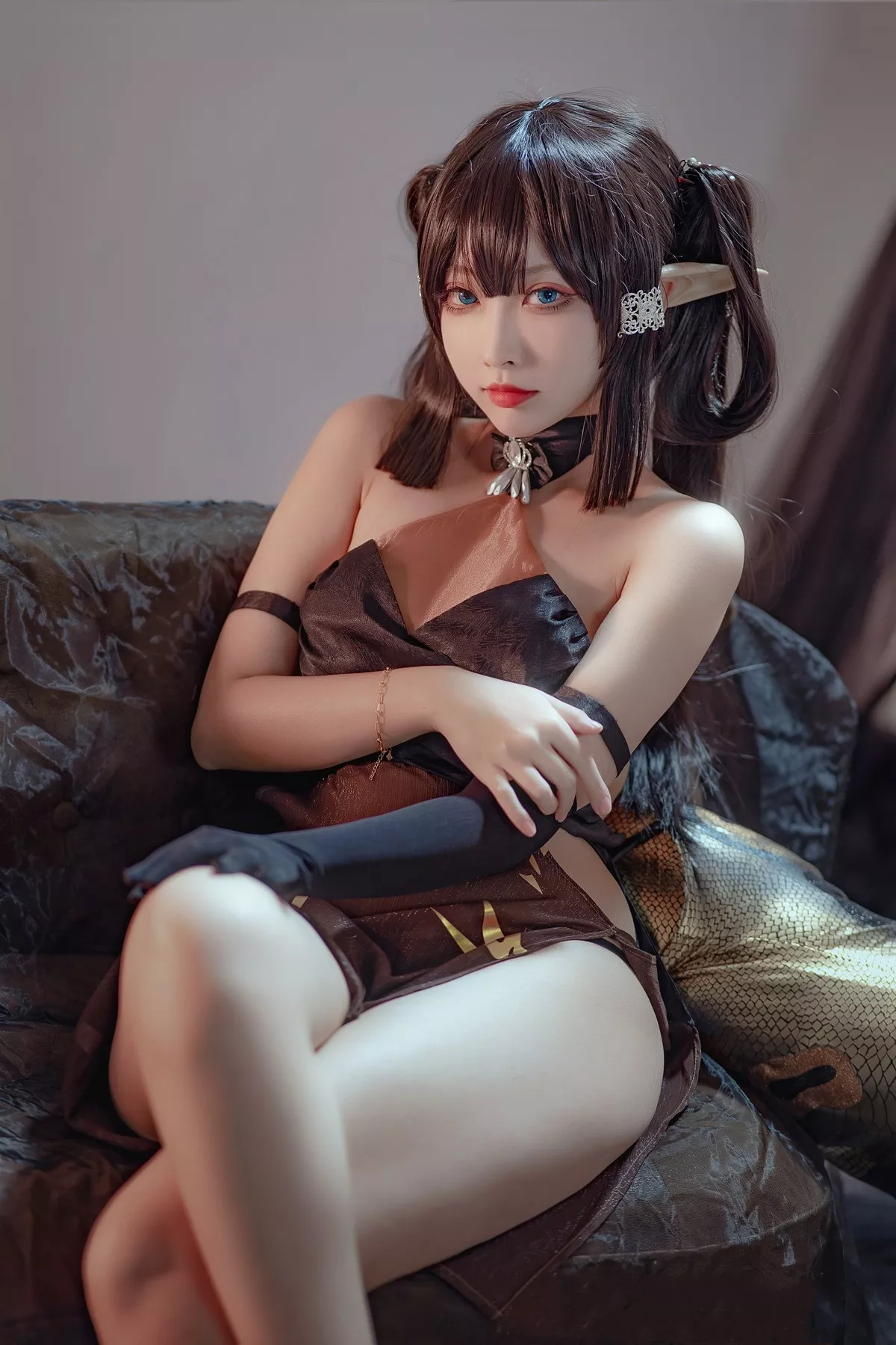 尤物Cosplay 风度私拍 宫本�@ 森蚺同人