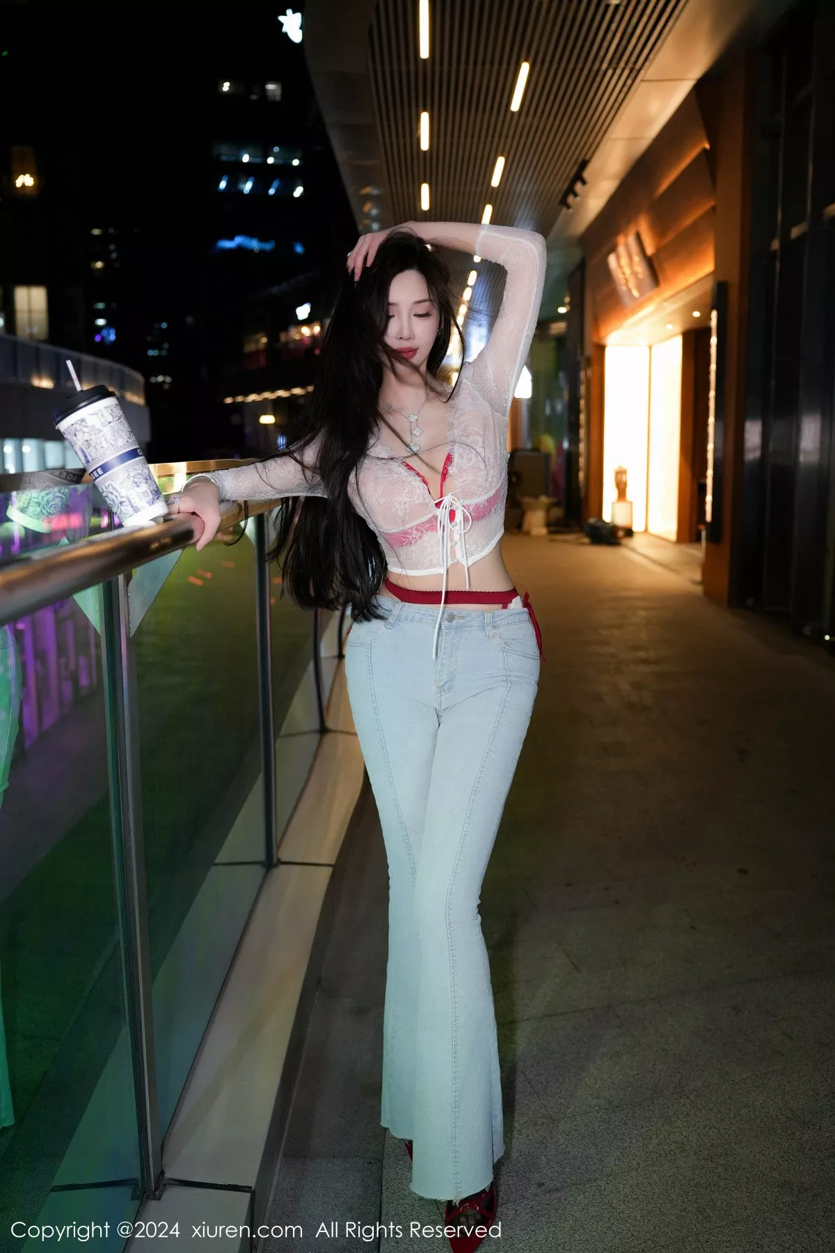 【秀人网XiuRen】 No.8846 美女 Carol周妍希X 风骚 红色内衣 黑丝吊袜 秀理想形体 诱惑写真重组