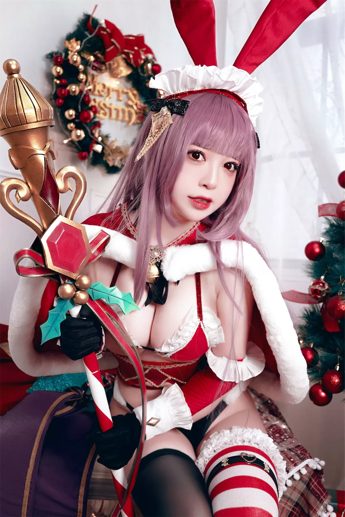 丽人Cosplay 性感密拍 半半子 Christmas Bunny Aike