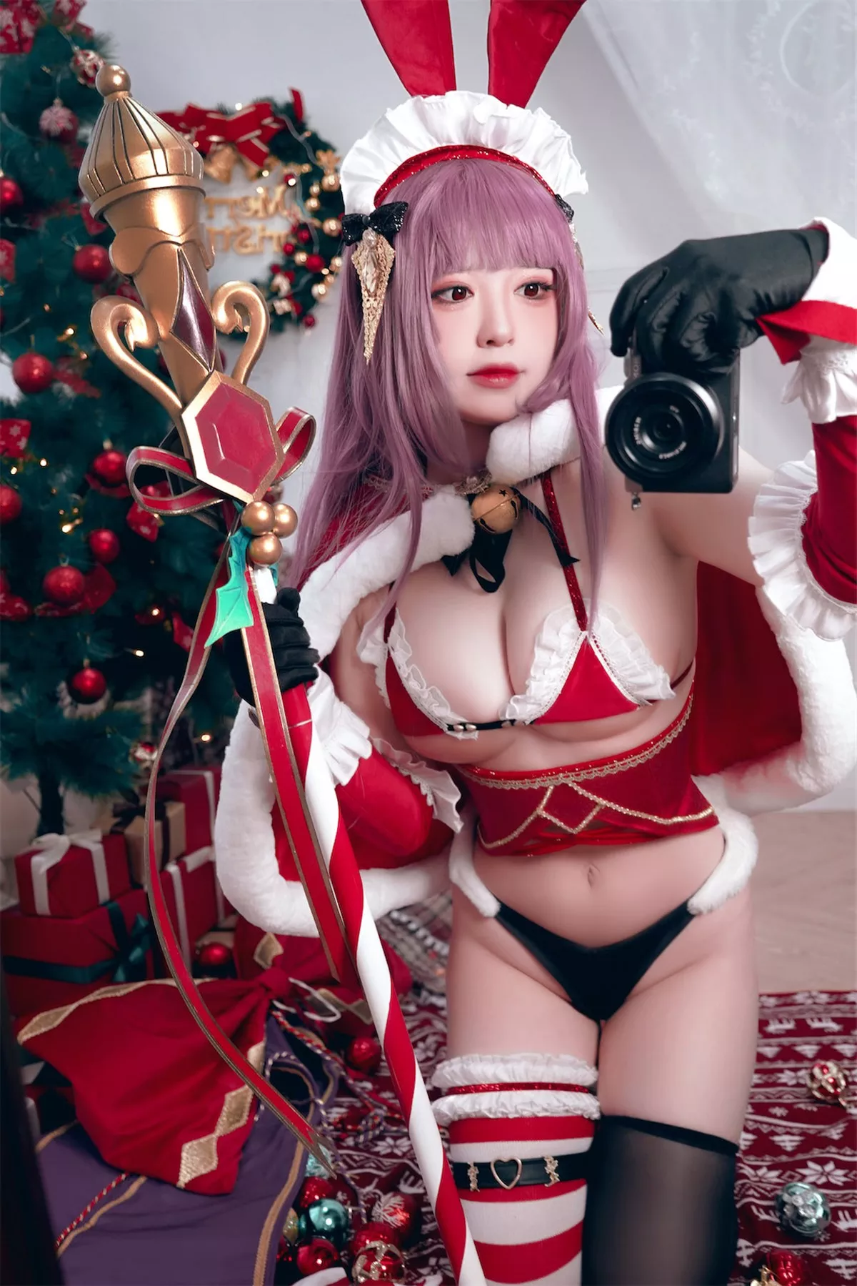 丽人Cosplay 性感密拍 半半子 Christmas Bunny Aike