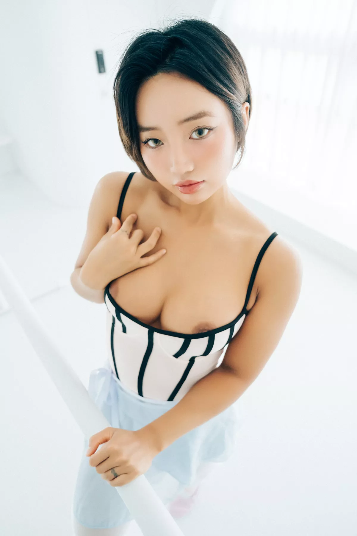 Booty Queen【Loozy 淫惰丫头 高丽美人写真 】 高丽美人写真 Tied Ups 全集修正