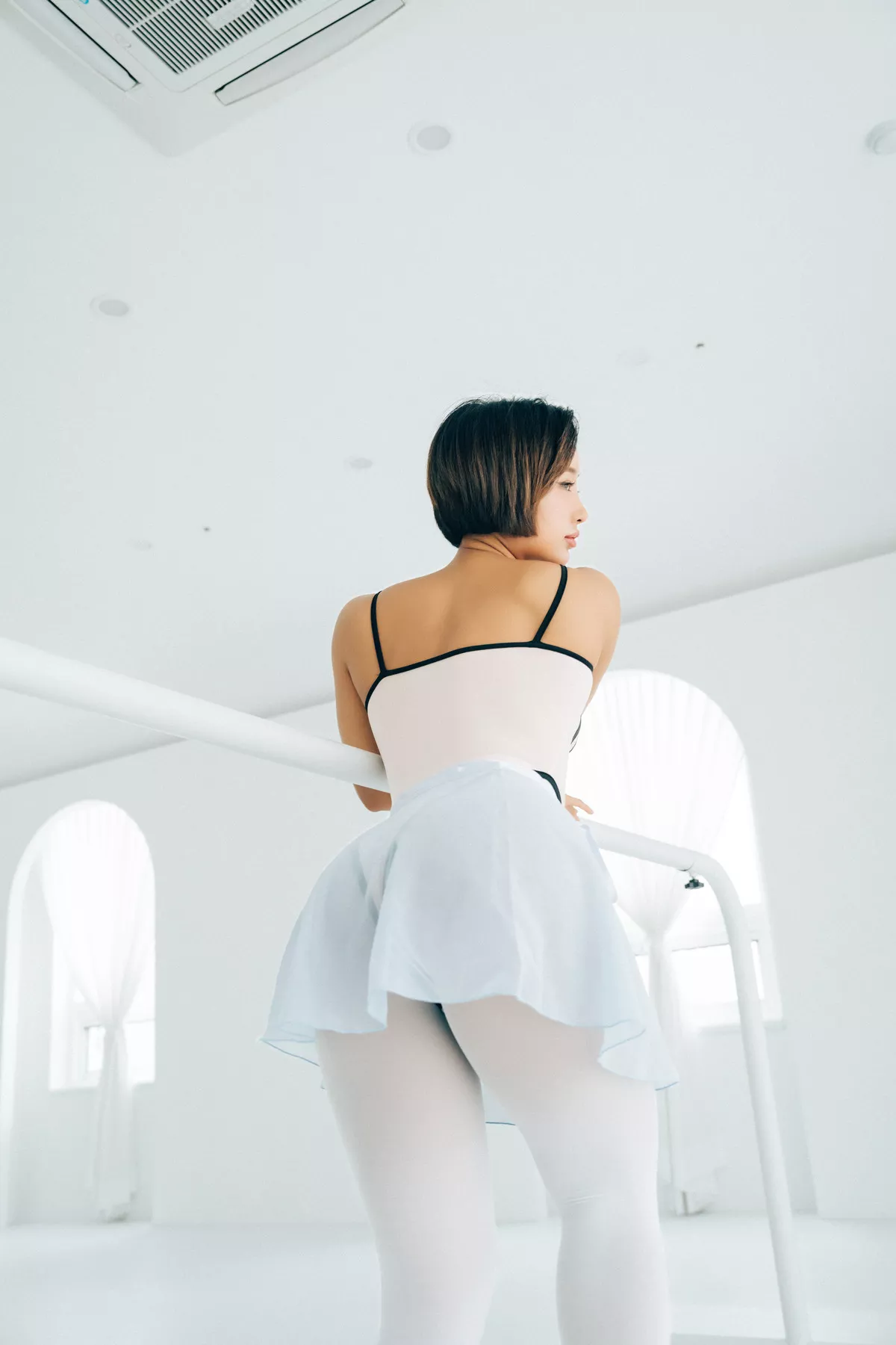 Booty Queen【Loozy 淫惰丫头 高丽美人写真 】 高丽美人写真 Tied Ups 全集修正
