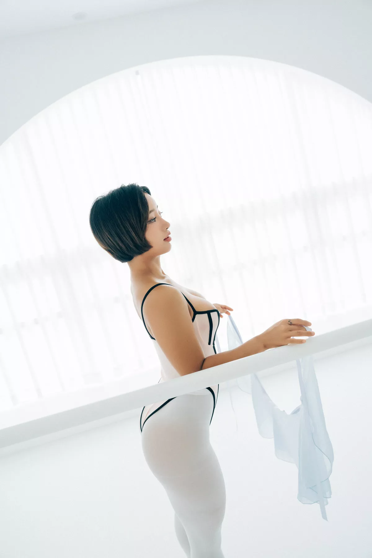 Booty Queen【Loozy 淫惰丫头 高丽美人写真 】 高丽美人写真 Tied Ups 全集修正
