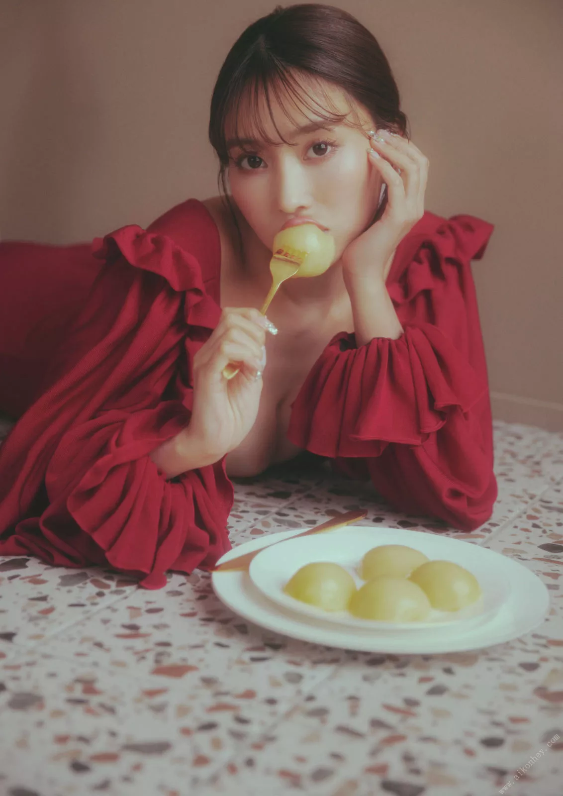 Tomomi Morisaki 森�D智美PECHE�O修 摄影集 『LOVE ART』 全集修正