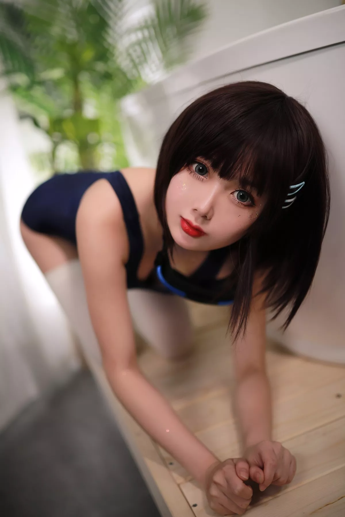 美女Cosplay 您的蛋蛋 夏日泳服 浴缸