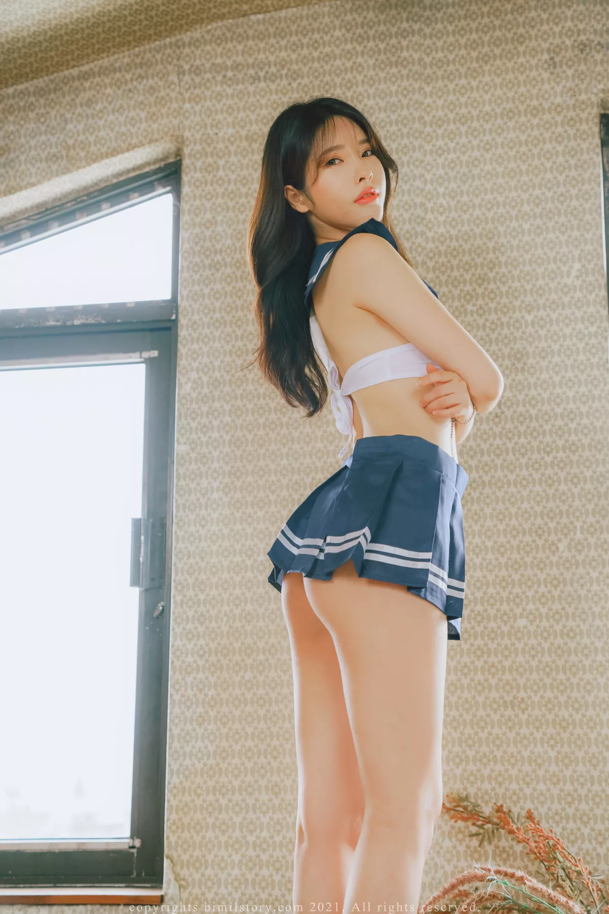 Hanna【Bimilstory 波咪情节】 高丽丽人摄影 In The Rooftop Room(59P)
