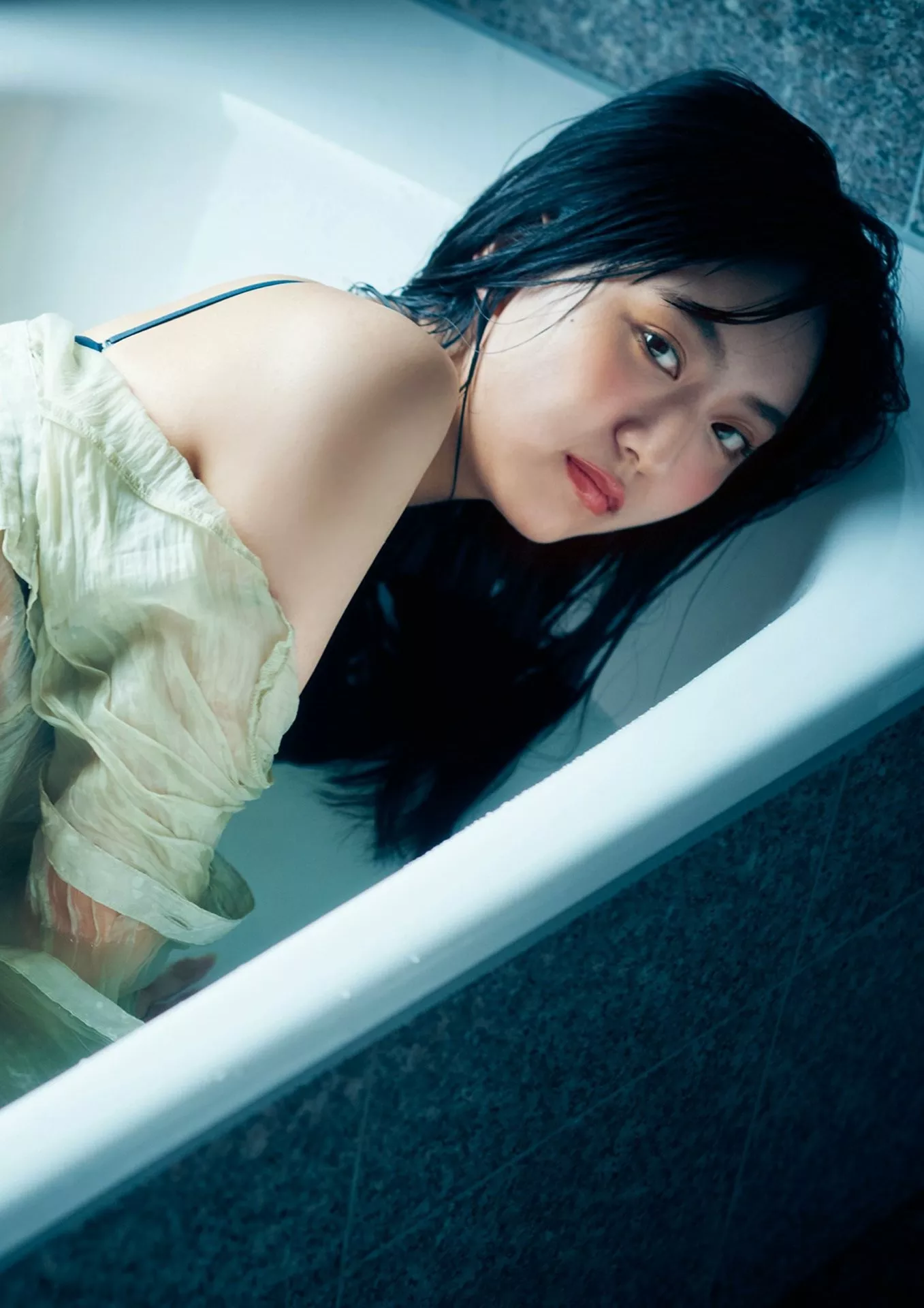 Runa Toyoda �N田BRODY影像集 「の子。」