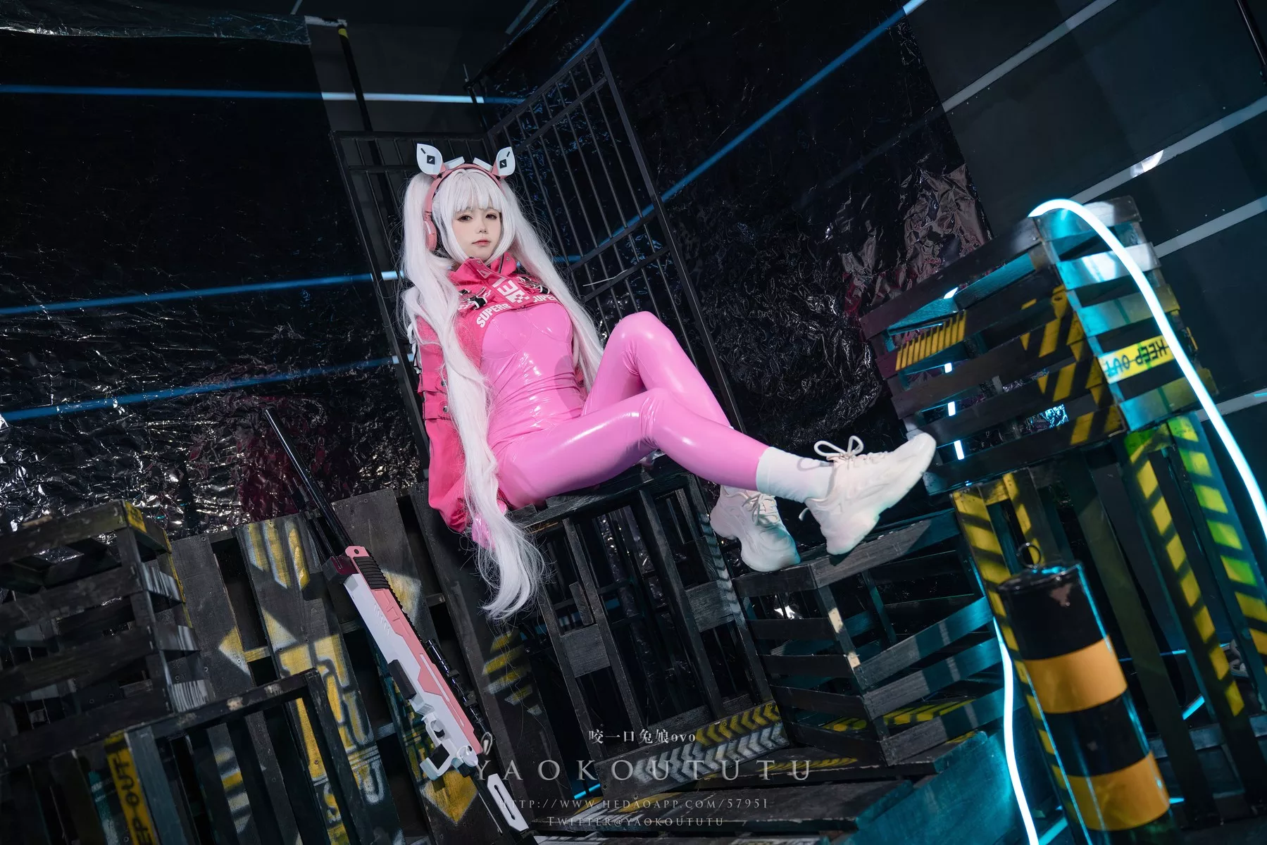 美女Cosplay 撩人私房 黏黏团子兔 NIKKE：爱 丽丝