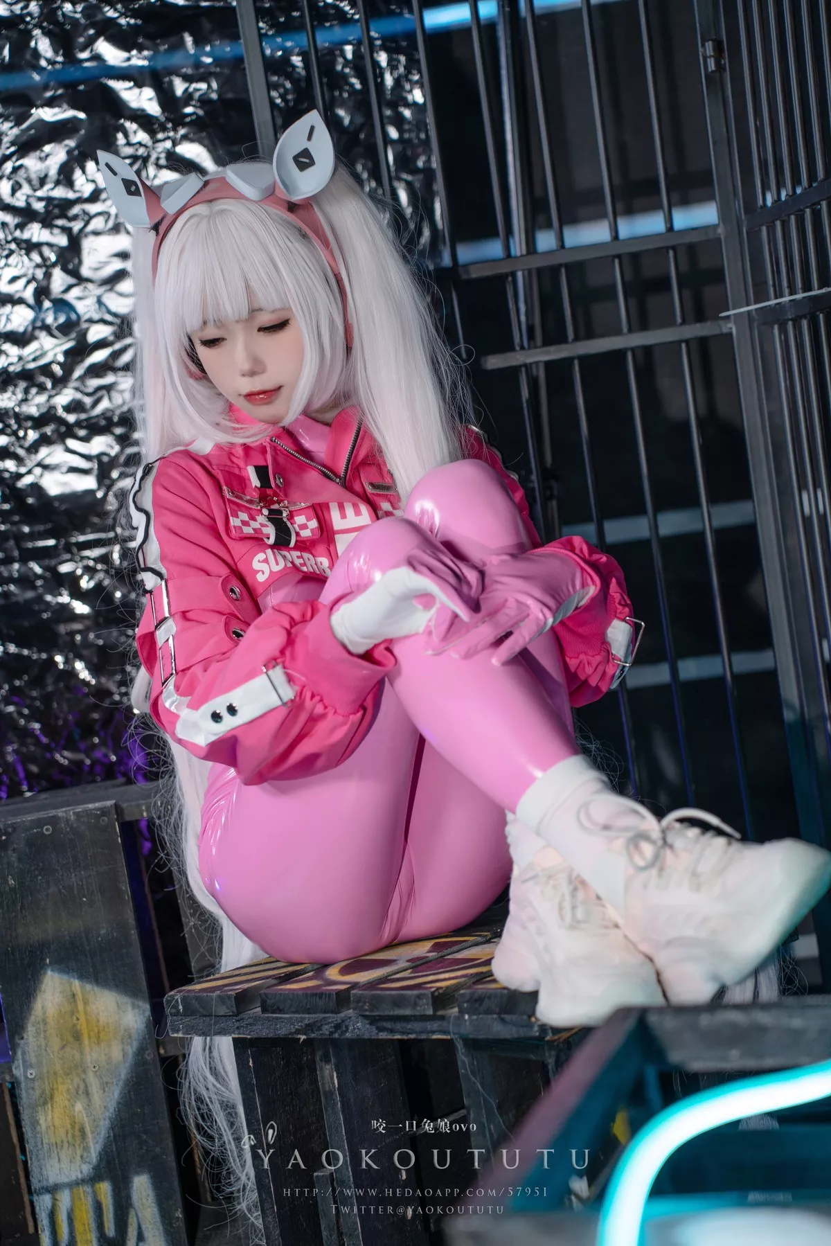 美女Cosplay 撩人私房 黏黏团子兔 NIKKE：爱 丽丝