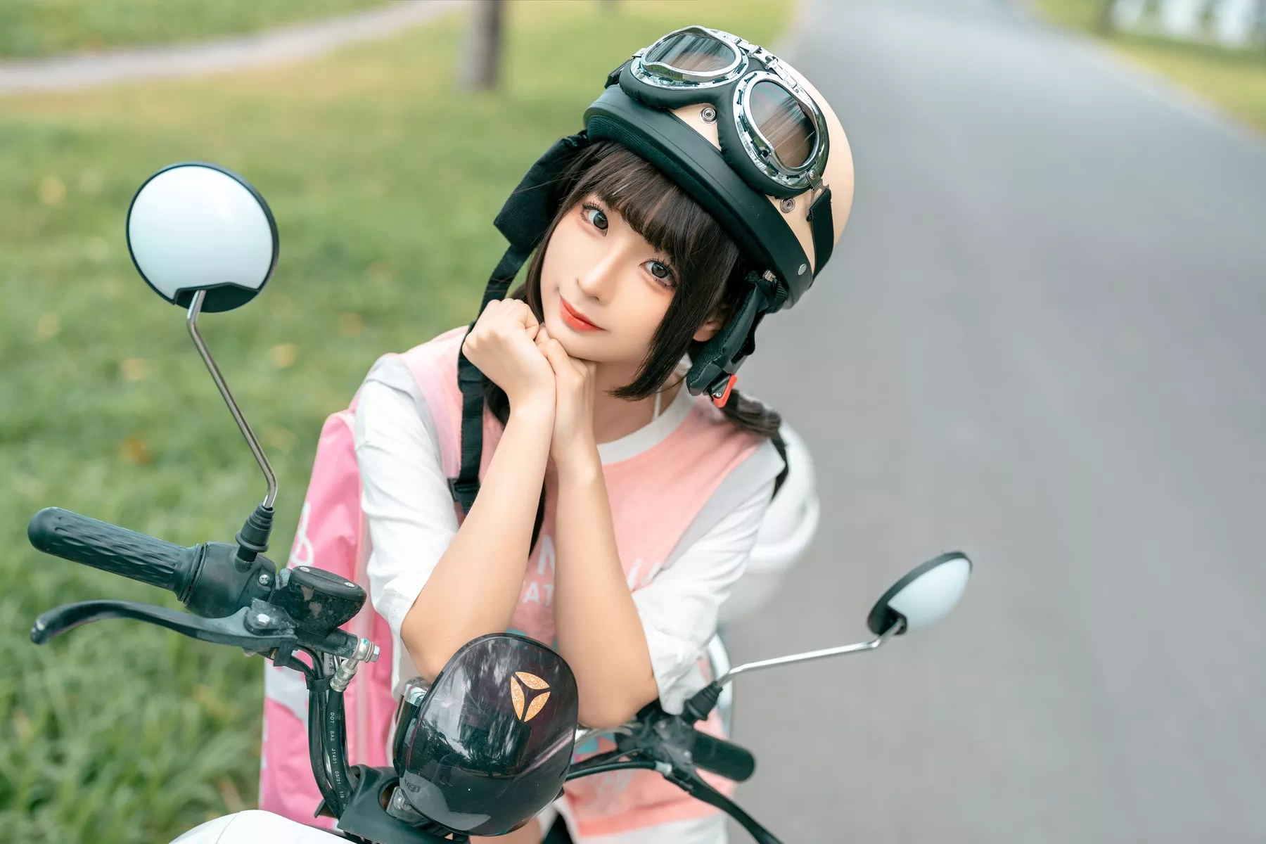 丽人Cosplay 撩人私摄 蠢沫沫 Chunmomo Electric Car 全集修正