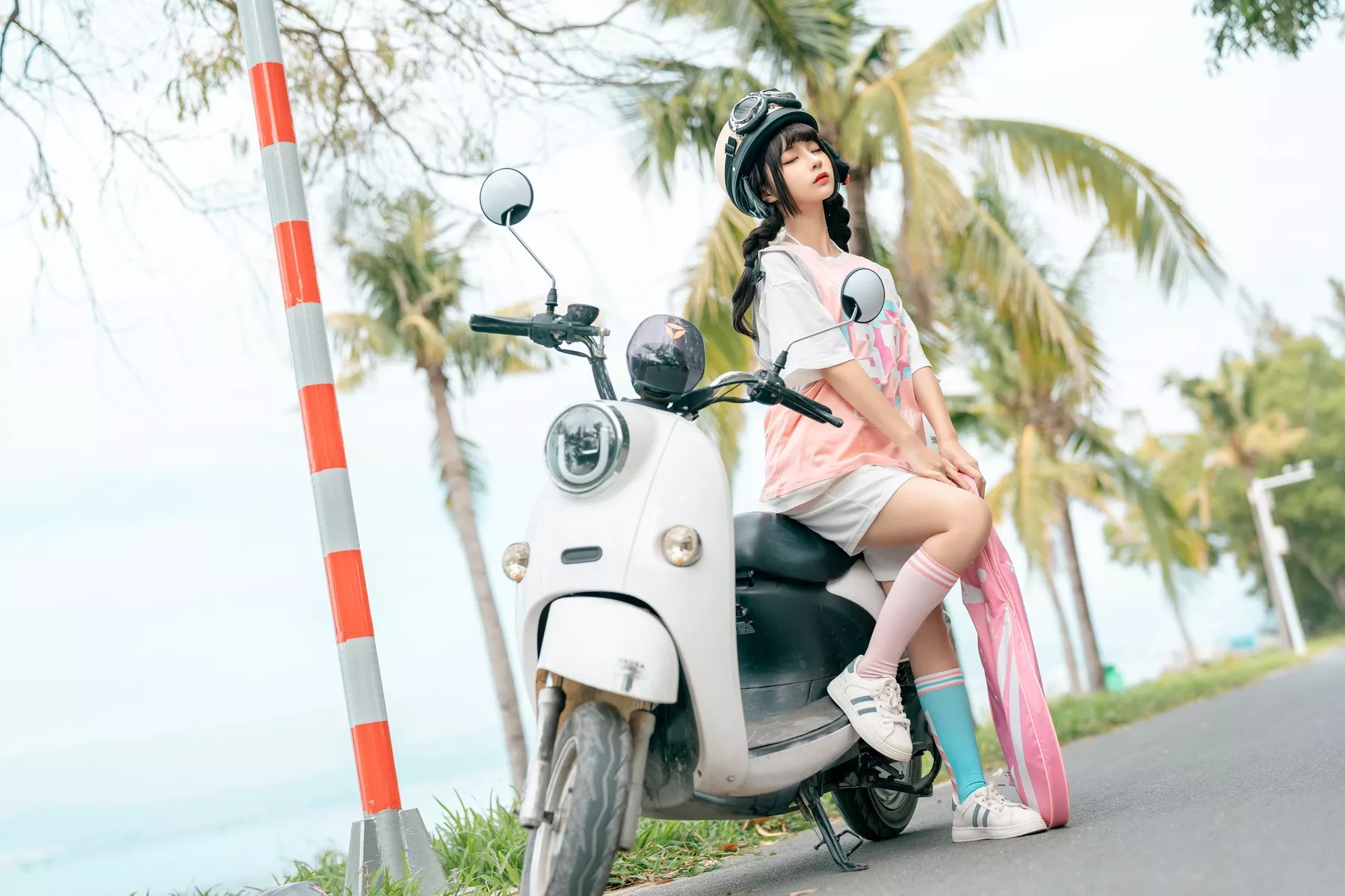 丽人Cosplay 撩人私摄 蠢沫沫 Chunmomo Electric Car 全集修正