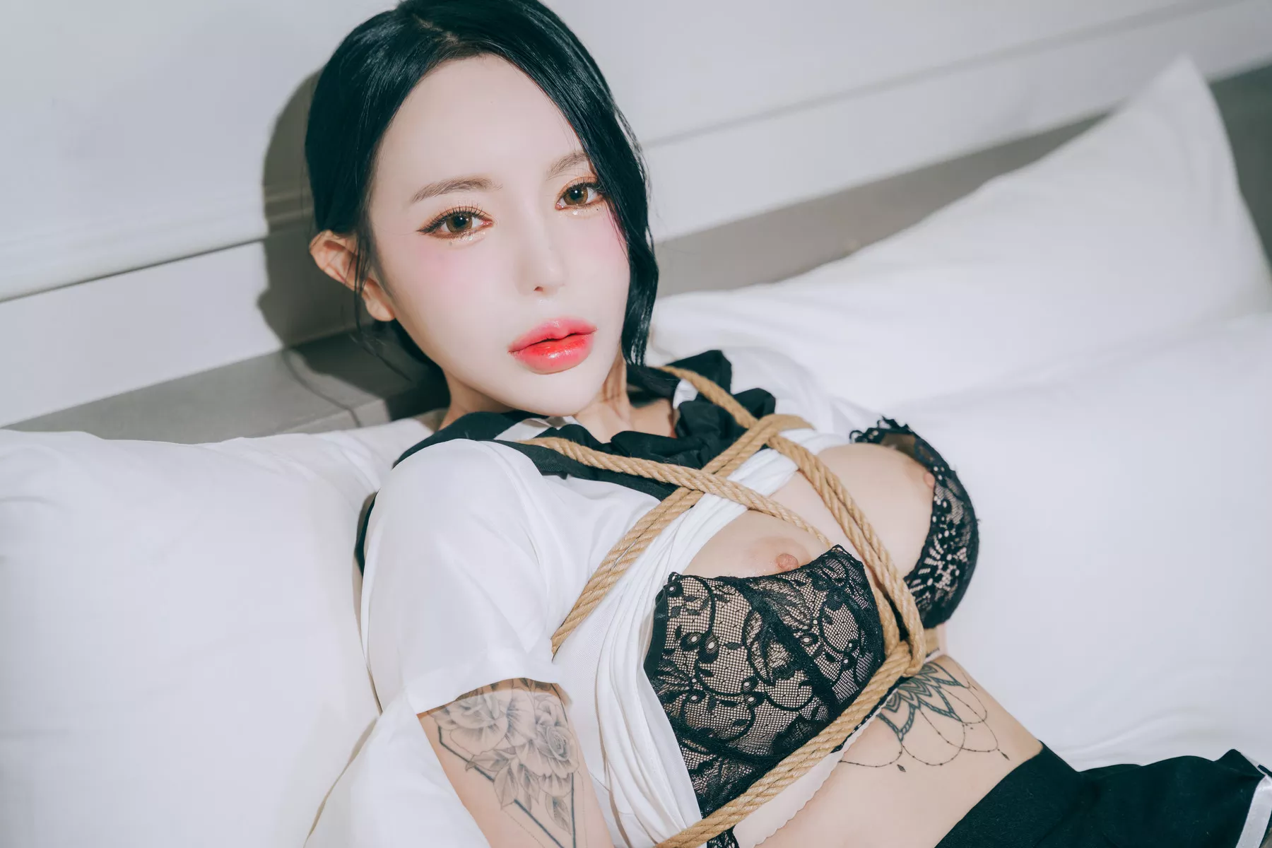 Yuju【PUSSYLET 软猫影像】 高丽美人影像 Vol.49 Bondage(72P)