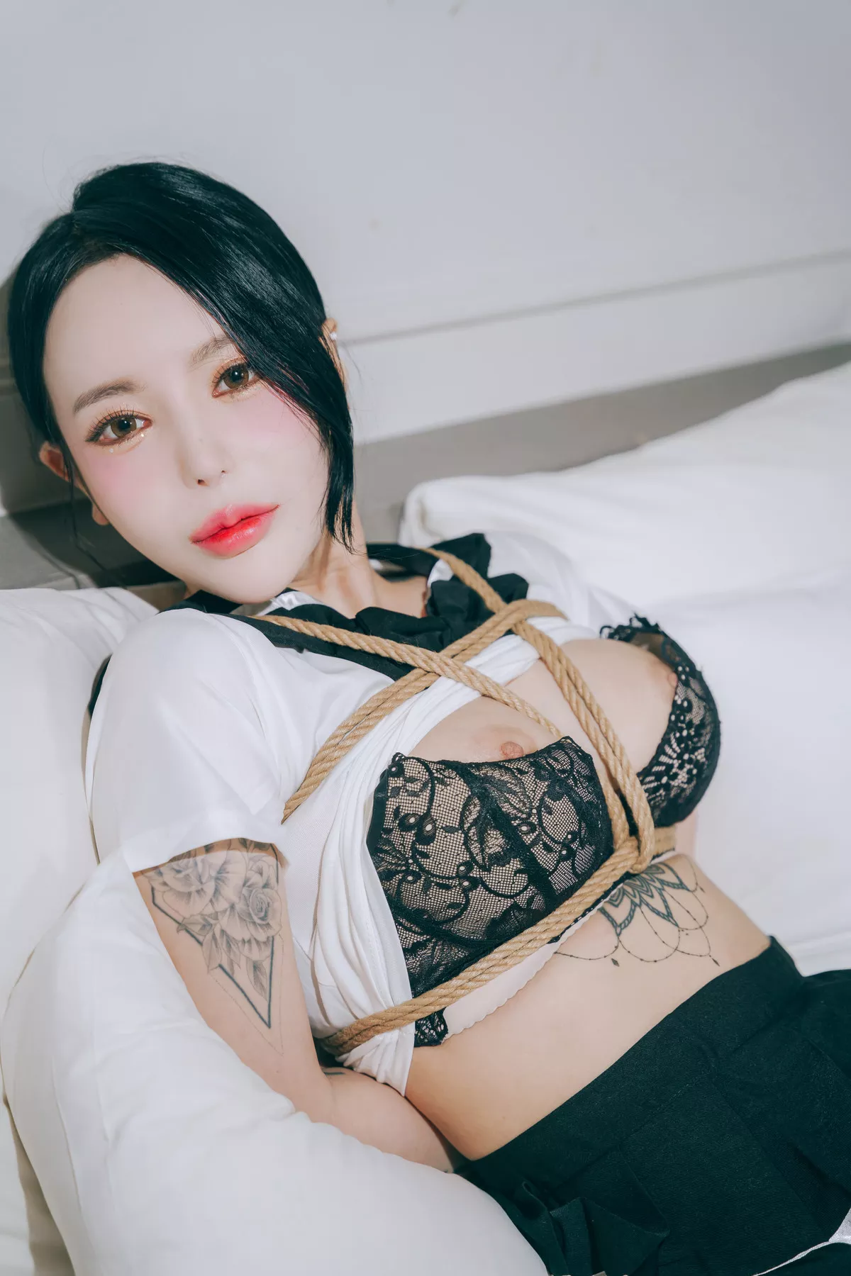 Yuju【PUSSYLET 软猫影像】 高丽美人影像 Vol.49 Bondage(72P)