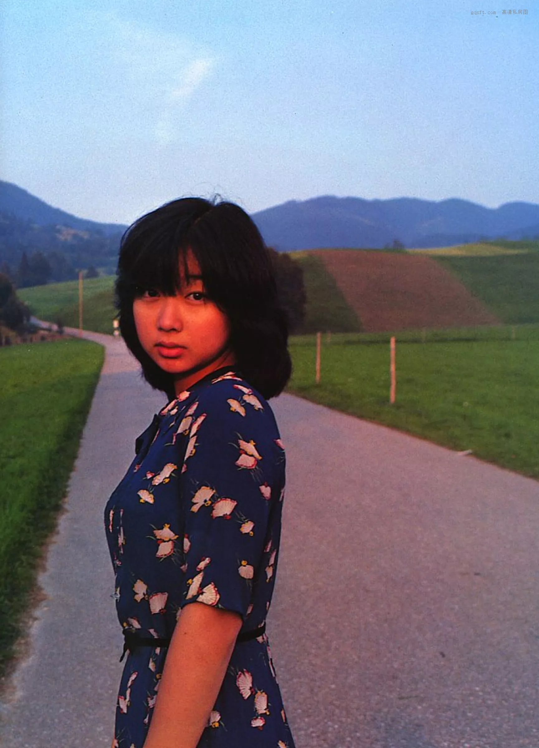 日本 美女 高画质摄影艺术图 精选 1983.7 川上麻衣子《暑い国梦の国生まれた国》
