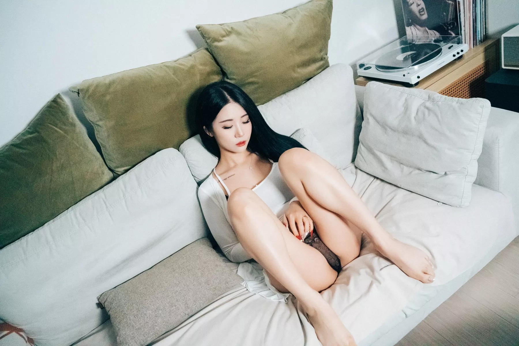 Jeong Bomi 【Loozy 淫惰菇凉 高丽美女摄影 】 高丽美女摄影 You Bomi 全集修正