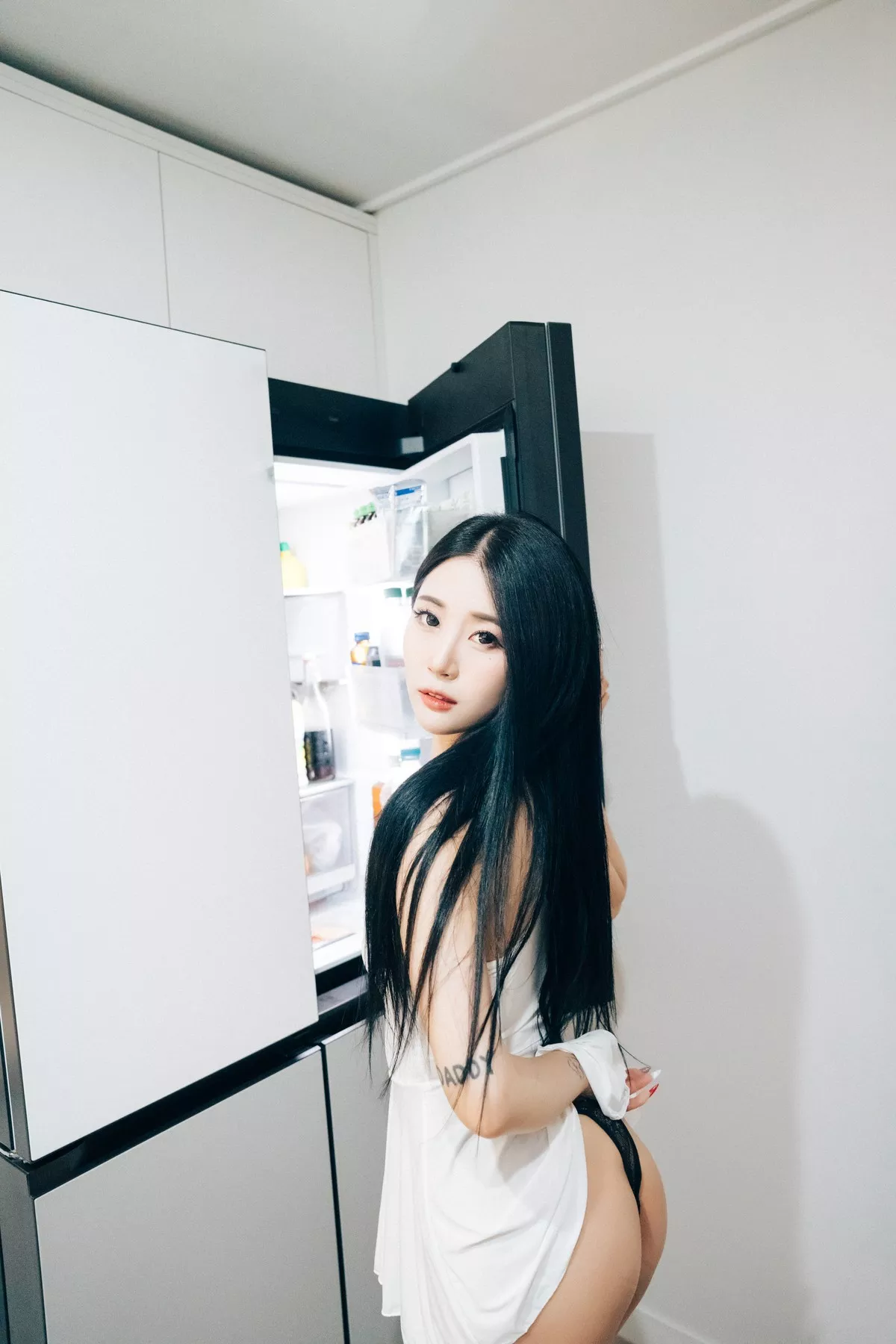Jeong Bomi 【Loozy 淫惰菇凉 高丽美女摄影 】 高丽美女摄影 You Bomi 全集修正