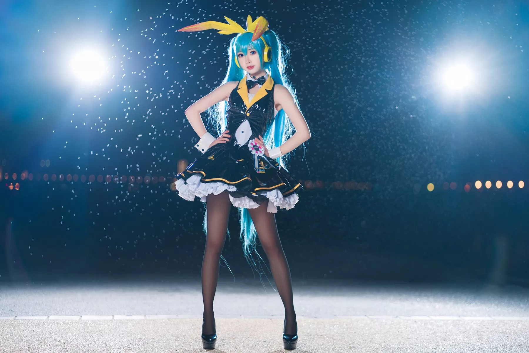 美女Cosplay 风骚私摄 面饼仙儿 初音Miku