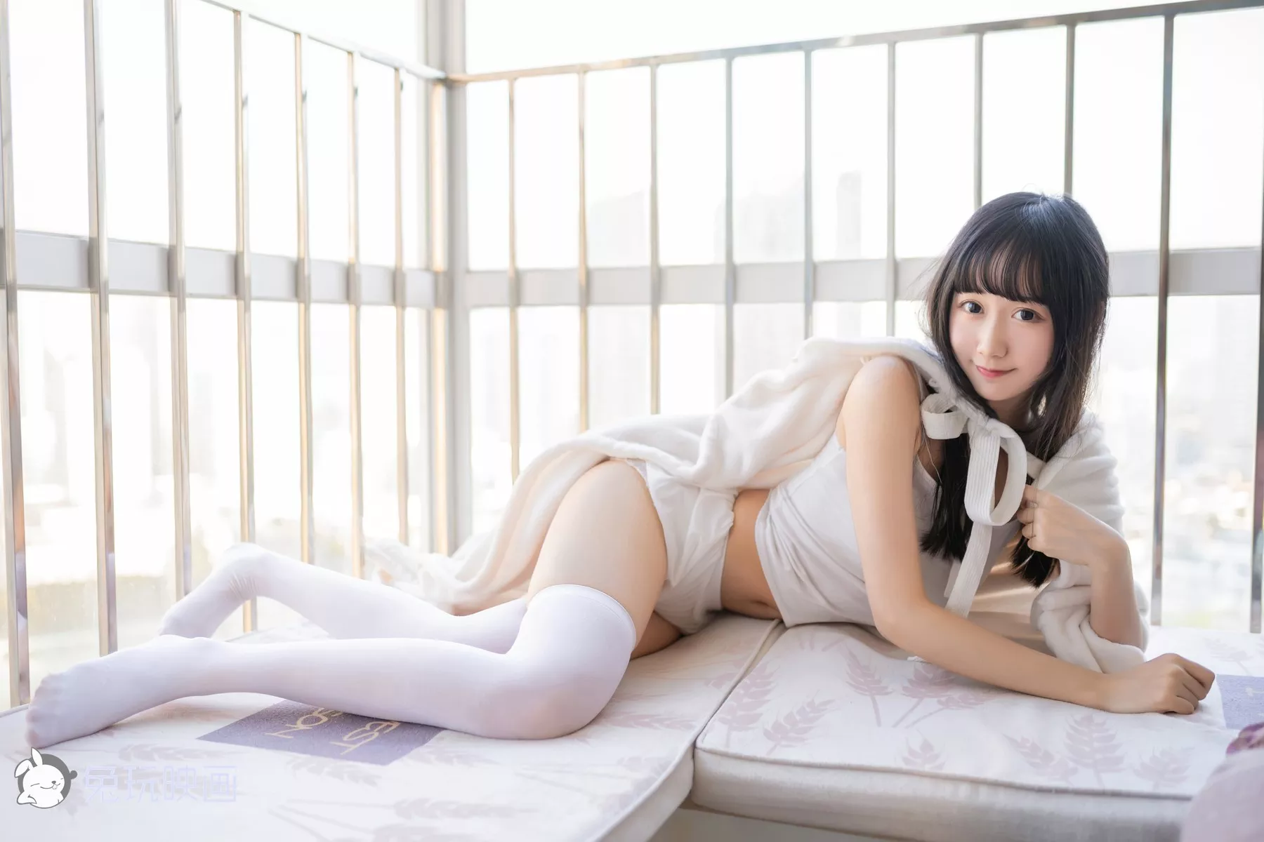 佳人Cosplay 迷惑密拍 兔玩映画 浴巾 兔子