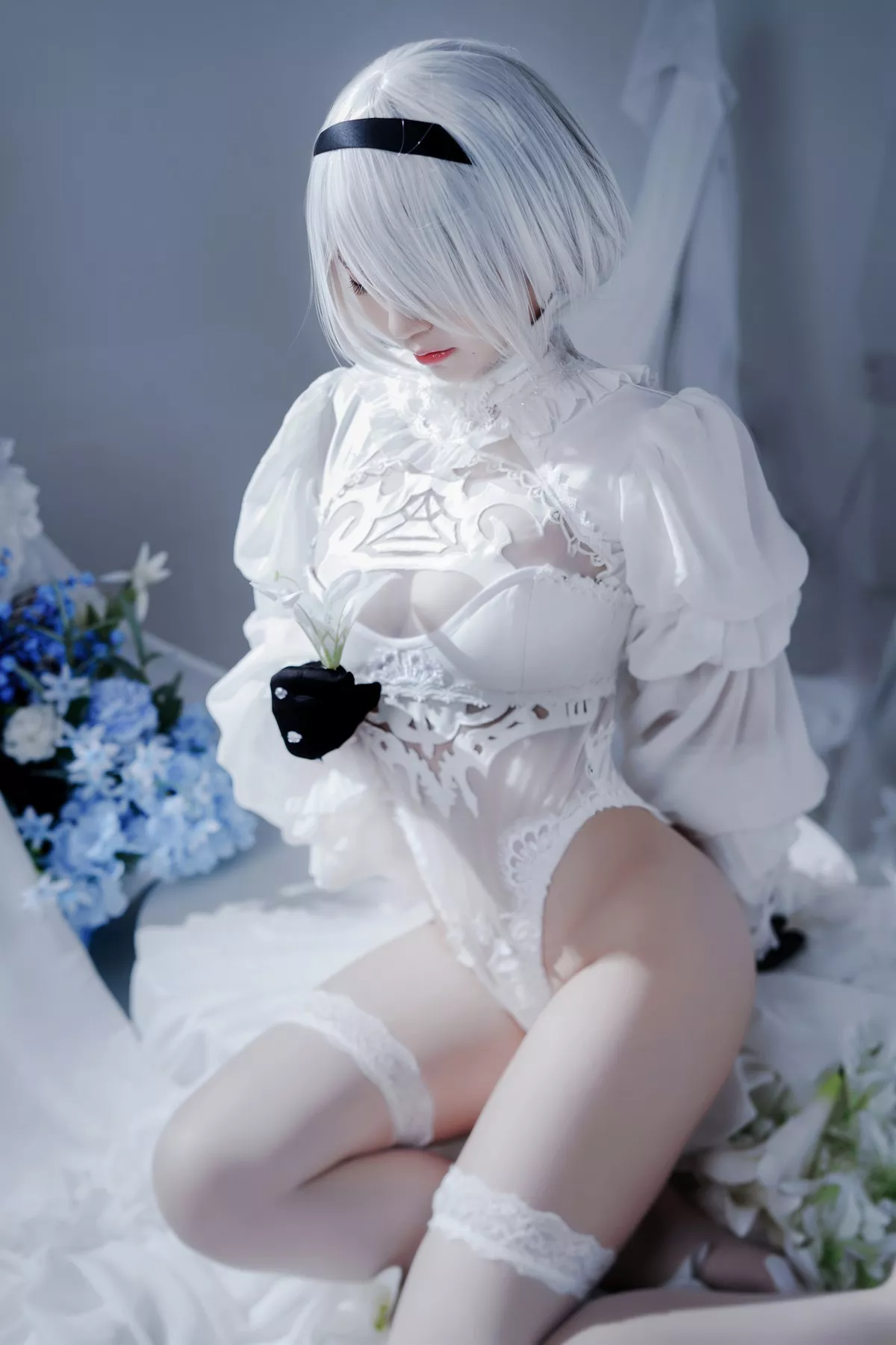 佳人Cosplay 风骚私拍 半半子 Automata二号B型 白い