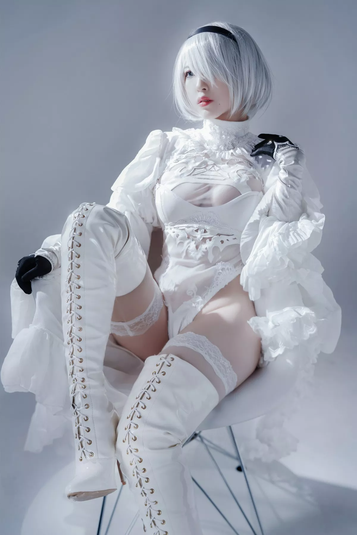 佳人Cosplay 风骚私拍 半半子 Automata二号B型 白い