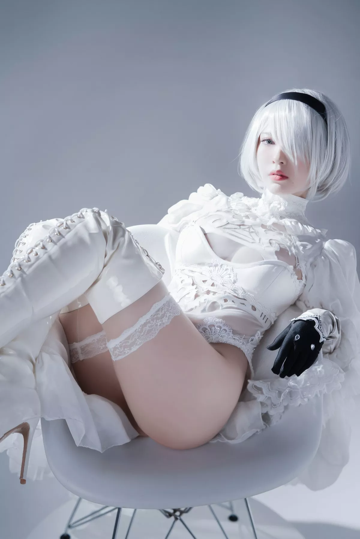佳人Cosplay 风骚私拍 半半子 Automata二号B型 白い