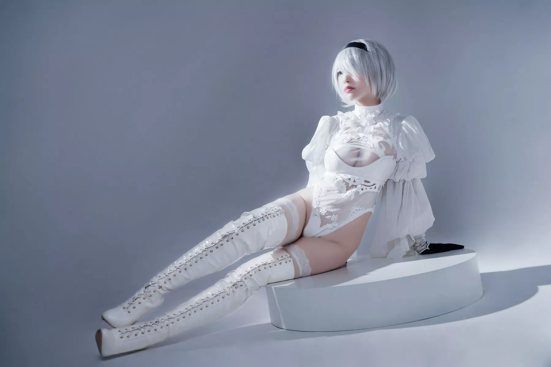 佳人Cosplay 风骚私拍 半半子 Automata二号B型 白い