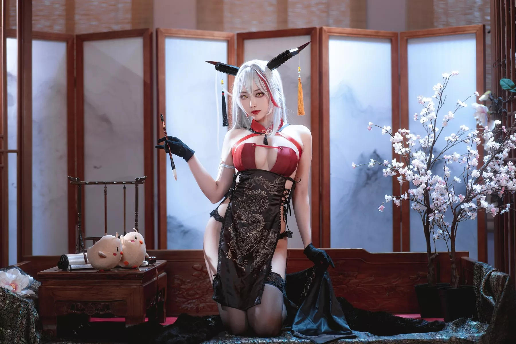 佳人Cosplay 诱人密拍 宫本�@ 埃吉尔旗袍