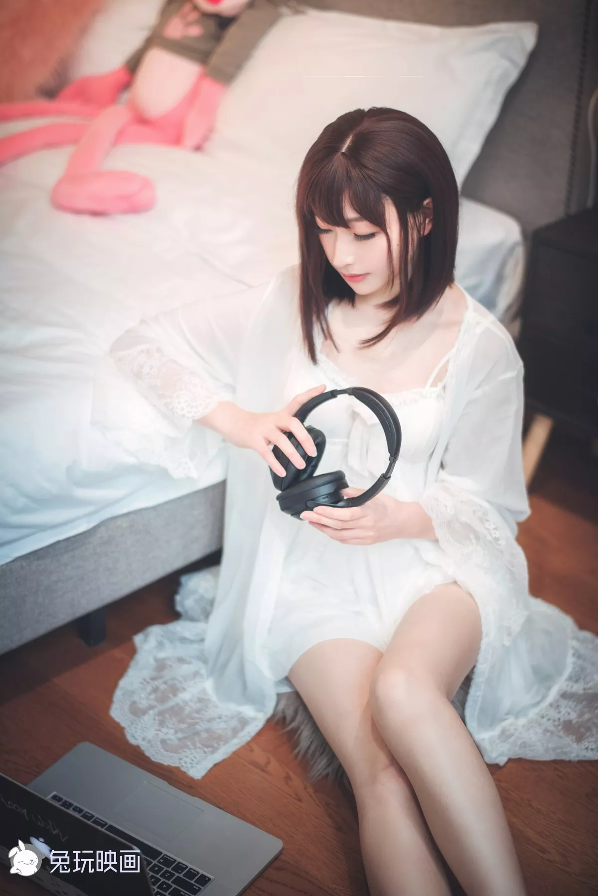 尤物Cosplay 格调密拍 兔玩映画 家居女友