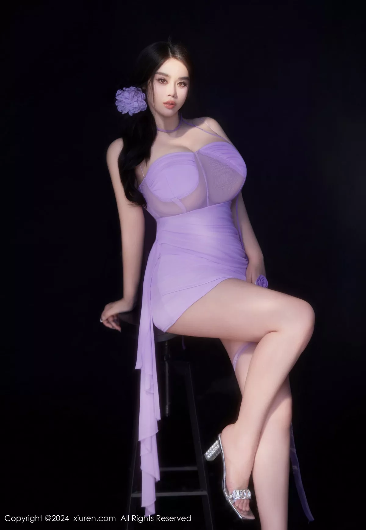 【秀人网XiuRen】 Vol.8878 艳模戴�c欣 迷人 紫色连衣裙 白色连衣裙 秀丰腴形体 惹火诱人私房重组