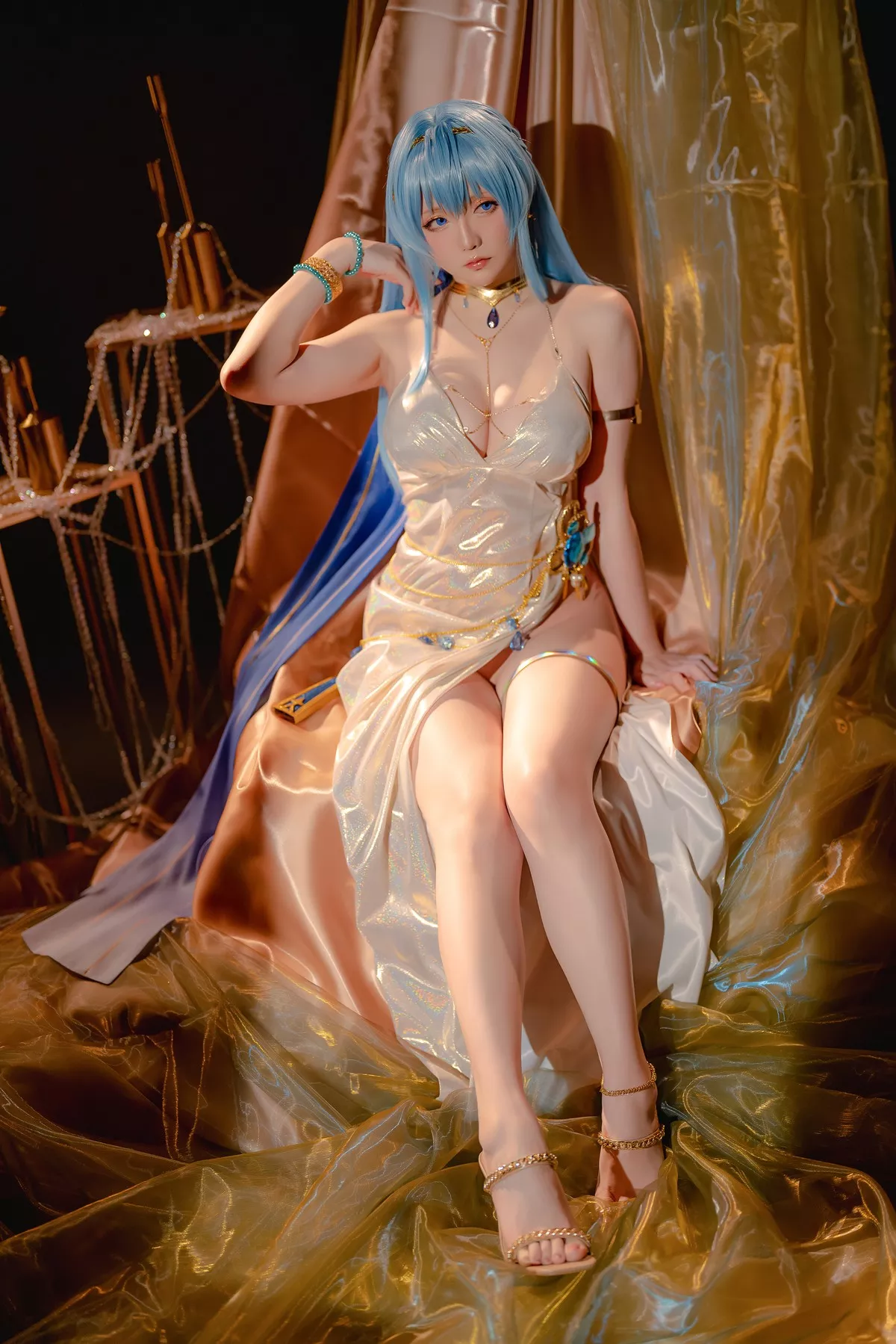 美女Cosplay 魅魔私摄 星之迟迟 Hoshilily Nikke 海伦