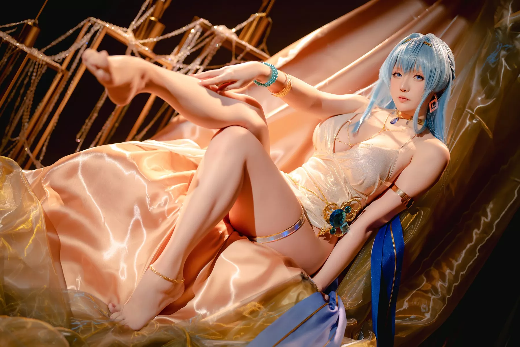 美女Cosplay 魅魔私摄 星之迟迟 Hoshilily Nikke 海伦