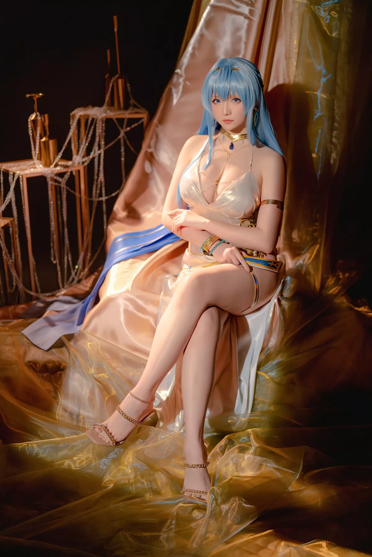 美女Cosplay 魅魔私摄 星之迟迟 Hoshilily Nikke 海伦