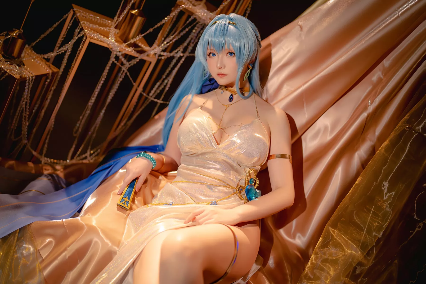 美女Cosplay 魅魔私摄 星之迟迟 Hoshilily Nikke 海伦